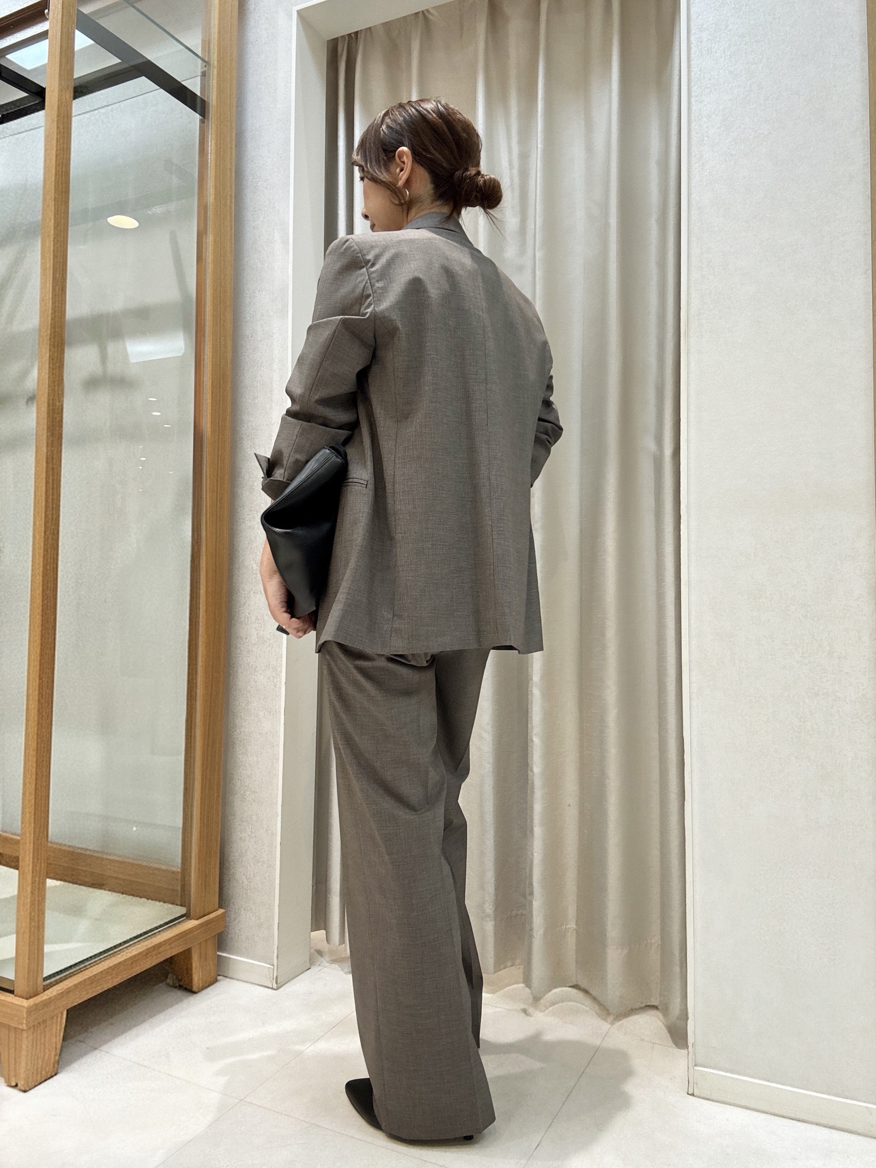 tomoさんの「UNTITLED｜【セットアップ可/秋羽織り/お仕事スーツ】ウールブレンドダブルジャケット」を使ったコーディネート