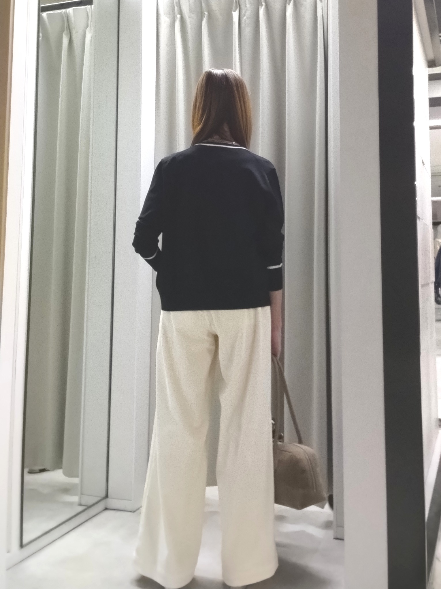 もりさんの「UNTITLED｜【アンサンブル可能/秋羽織り】コンパクトニットカーディガン」を使ったコーディネート