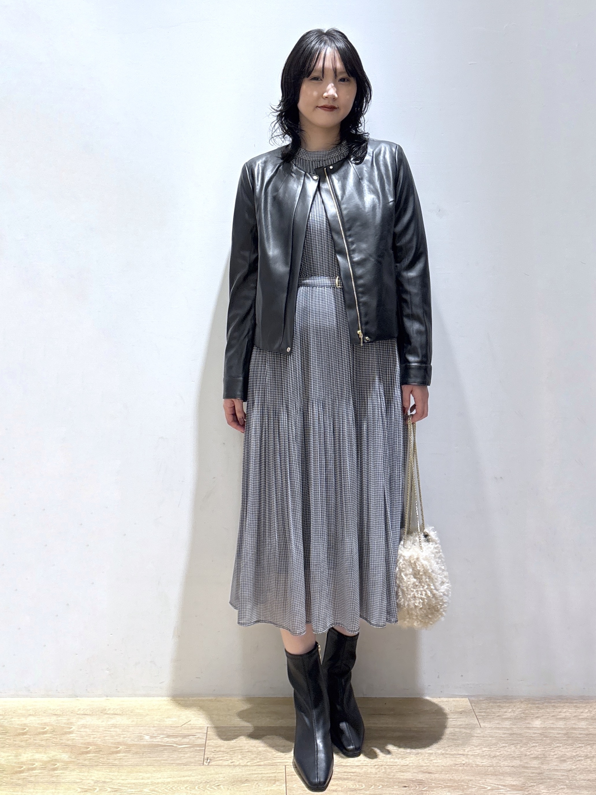 mizukiさんの「index｜【XS-3Lサイズ】ジョーゼットアソートプリーツワンピース《洗濯機OK／防シワ／イージーアイロン》」を使ったコーディネート