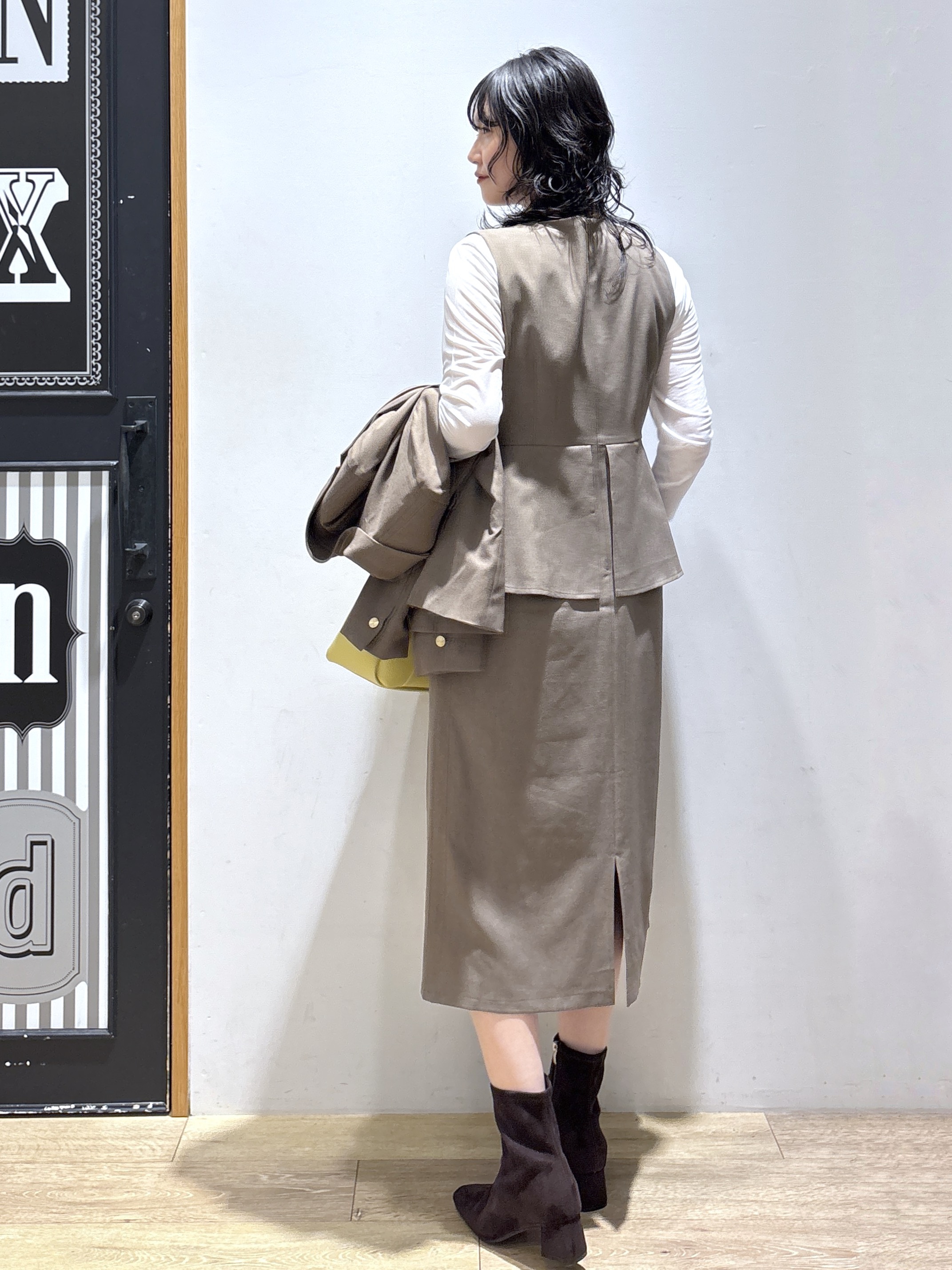 mizukiさんの「index｜【セットアップ対応】ペプラムジャンスカワンピース《洗濯機OK／イージーアイロン／防シワ》」を使ったコーディネート
