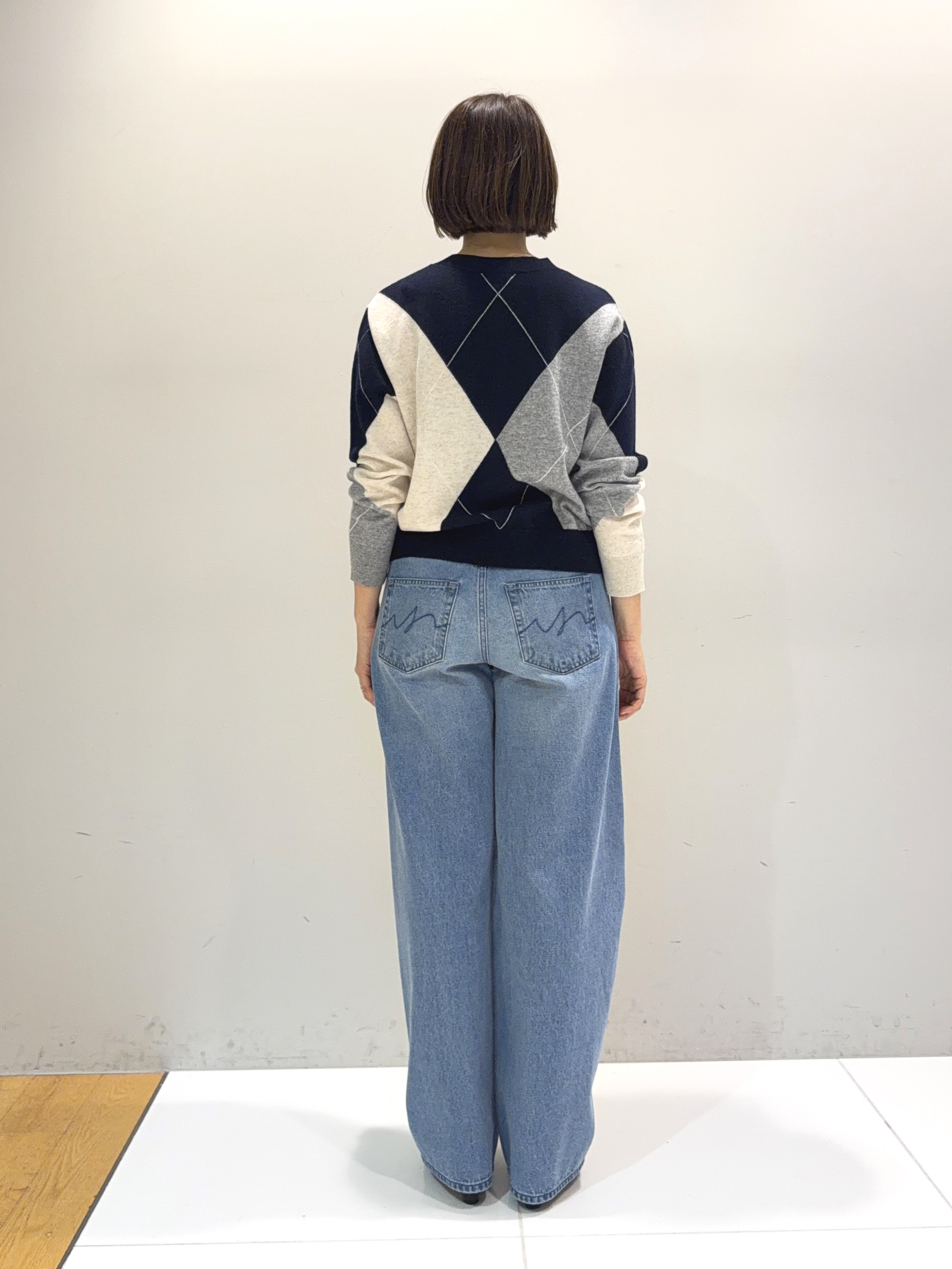 murayamaさんの「INDIVI｜【新作登場！】カーブシルエットデニム」を使ったコーディネート