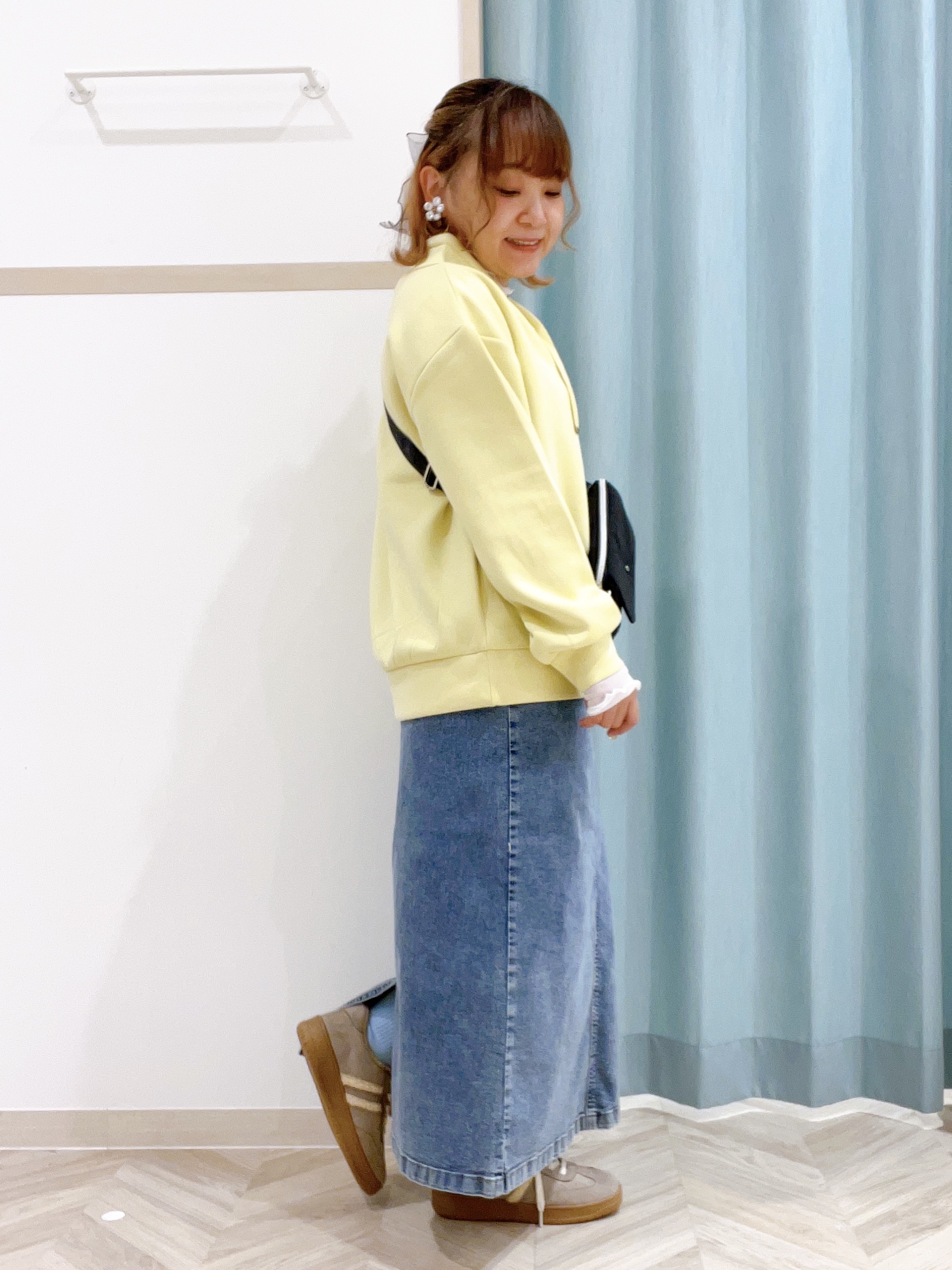 kitaさんの「SHOO･LA･RUE｜【S-LL/洗濯機可】コーデにプラスするだけで垢抜ける 柄アソートシアーチュールトップス」を使ったコーディネート