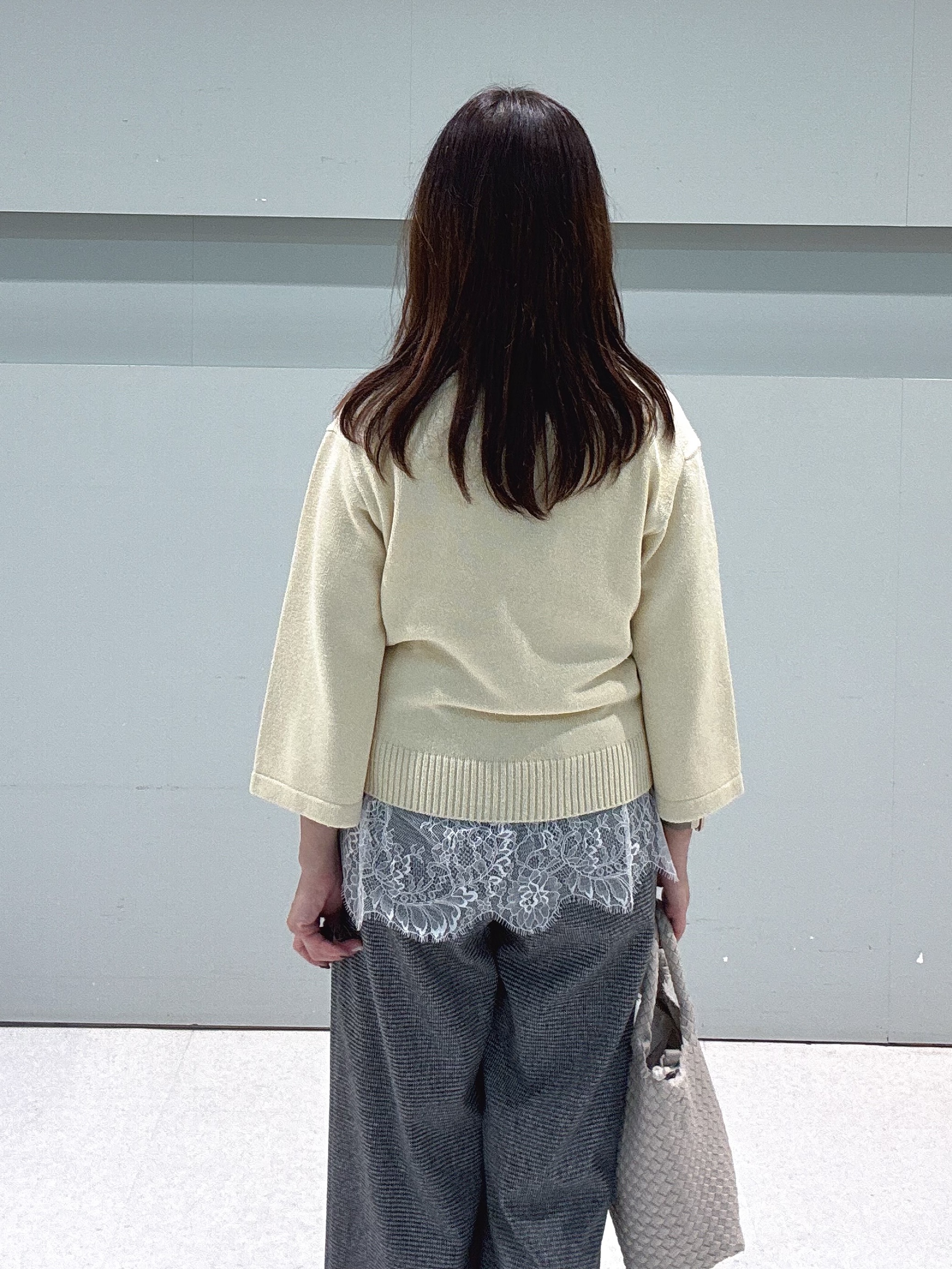 makiさんの「UNTITLED｜【アンサンブル可/手洗い可】杢調プルオーバーニット」を使ったコーディネート