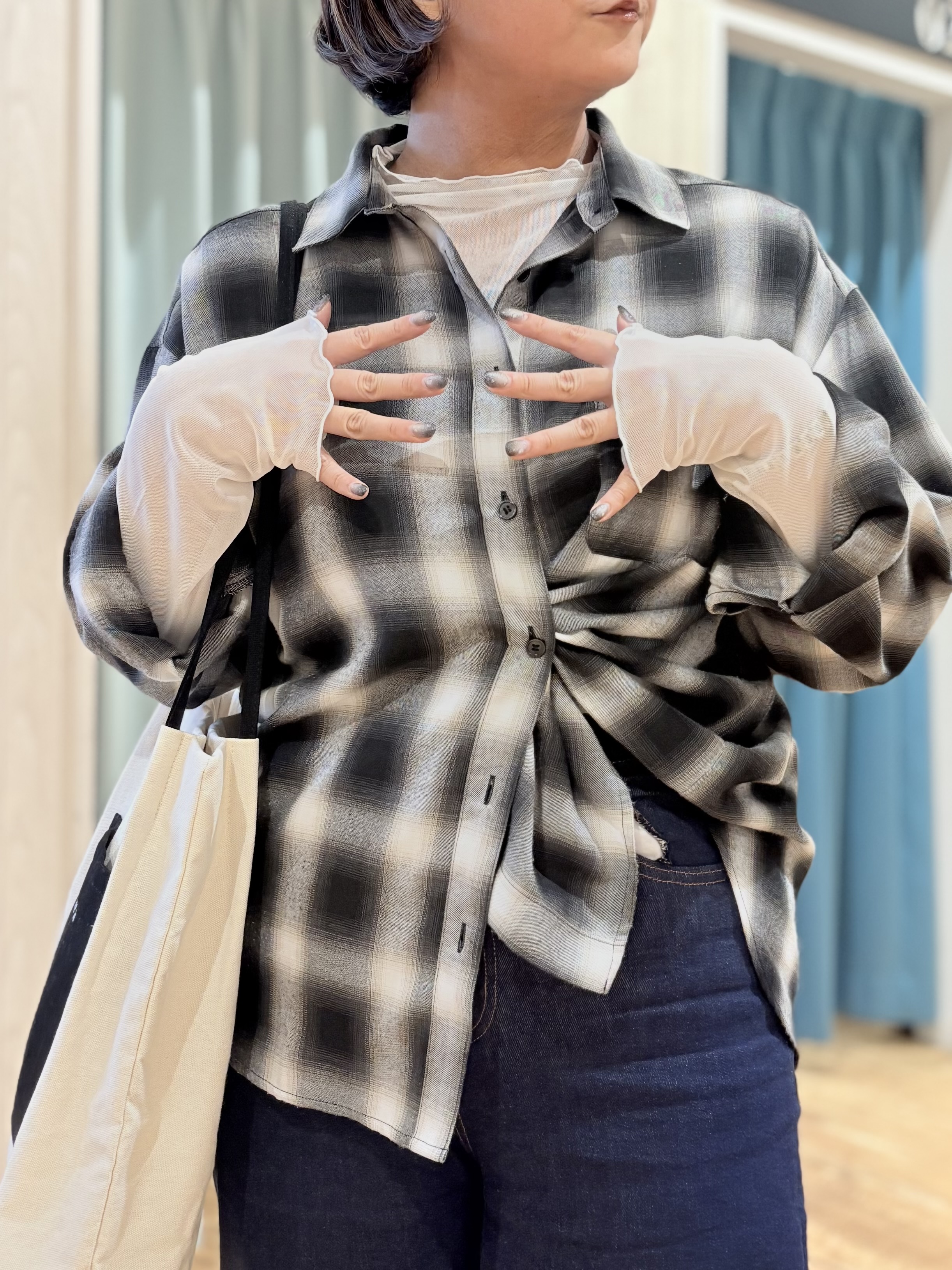 砂糖さんの「SHOO･LA･RUE｜【洗濯後しわになりにくい/S-LL】気分で選ぶ 大人のデイリー使いに ベーシックシャツ」を使ったコーディネート