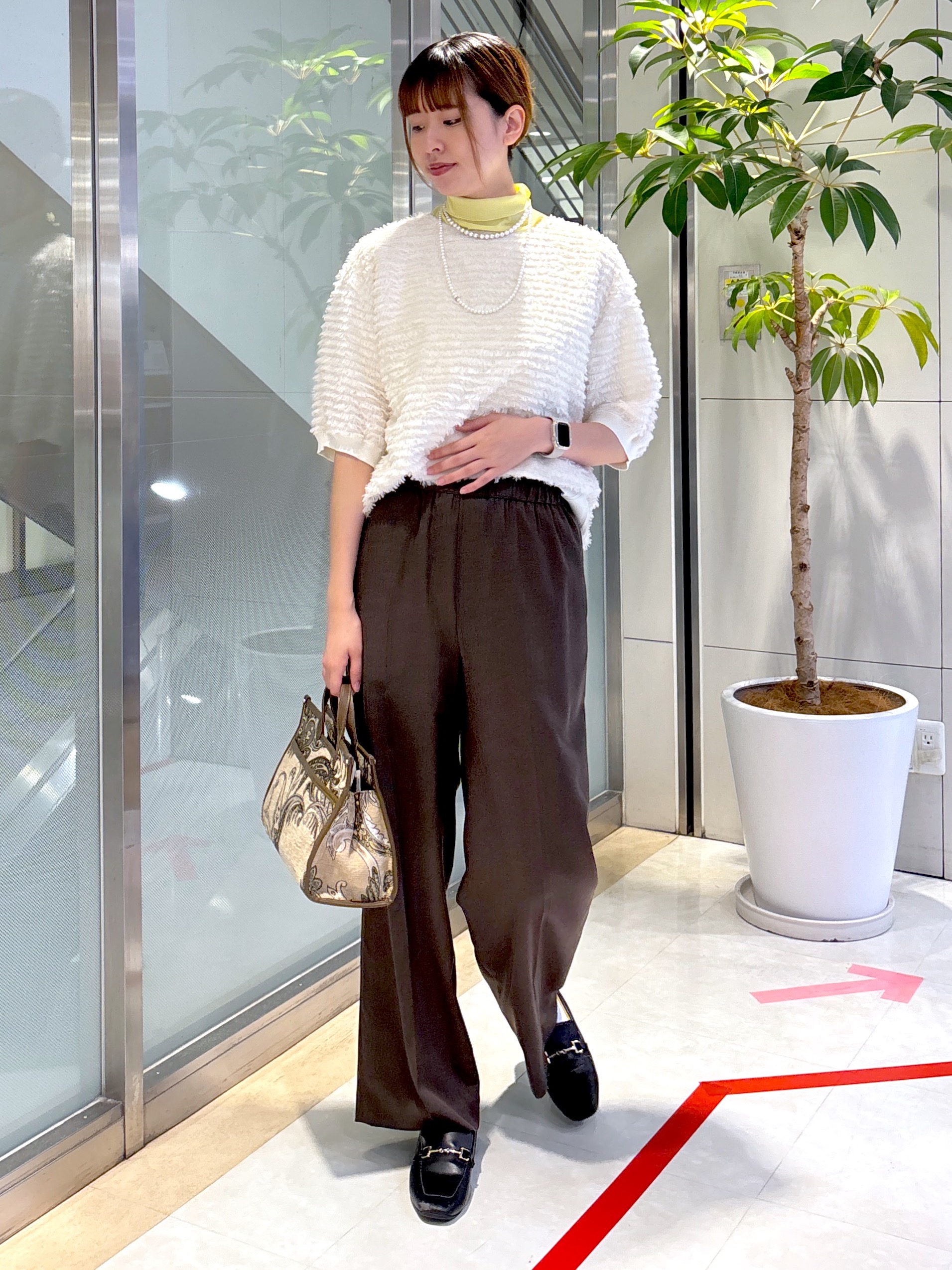 yukaさんの「UNTITLED｜【秋映え/体型カバー】フェザージャガードプルオーバー」を使ったコーディネート