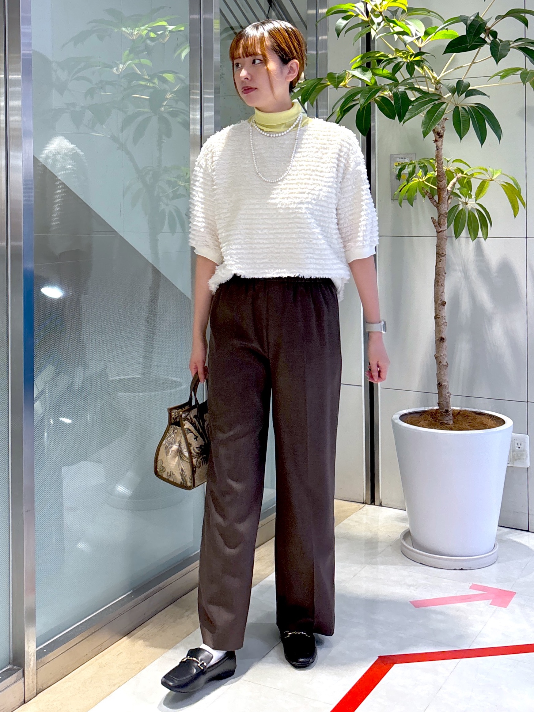 yukaさんの「UNTITLED｜【秋映え/体型カバー】フェザージャガードプルオーバー」を使ったコーディネート