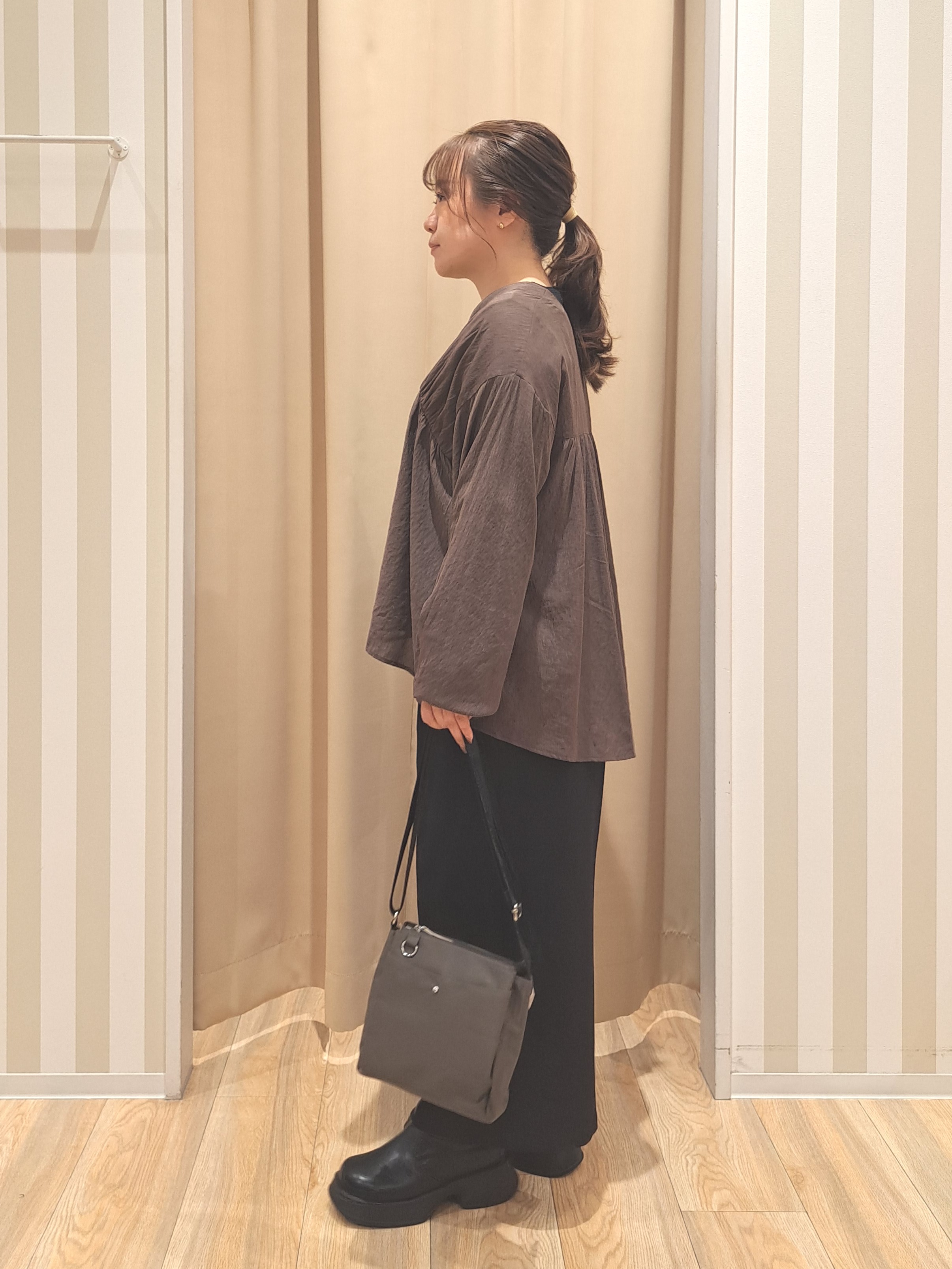 sho*さんの「SHOO･LA･RUE｜【S-LL/洗濯機可】着痩せシルエット シャーリングシャツカーディガン」を使ったコーディネート