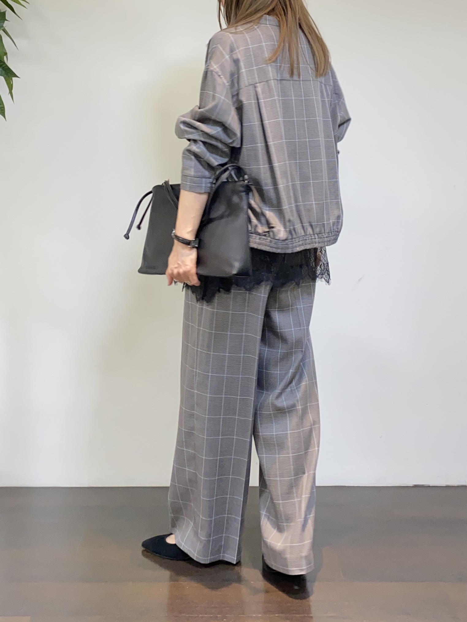 tomoさんの「UNTITLED｜【セットアップ可/秋羽織り】メランジツイルシャツ」を使ったコーディネート