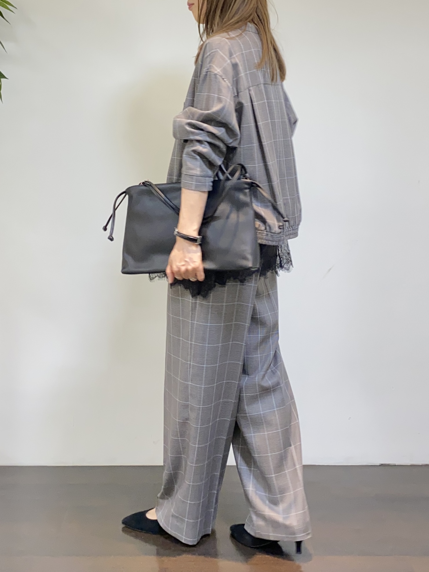 tomoさんの「UNTITLED｜【セットアップ可/秋羽織り】メランジツイルシャツ」を使ったコーディネート