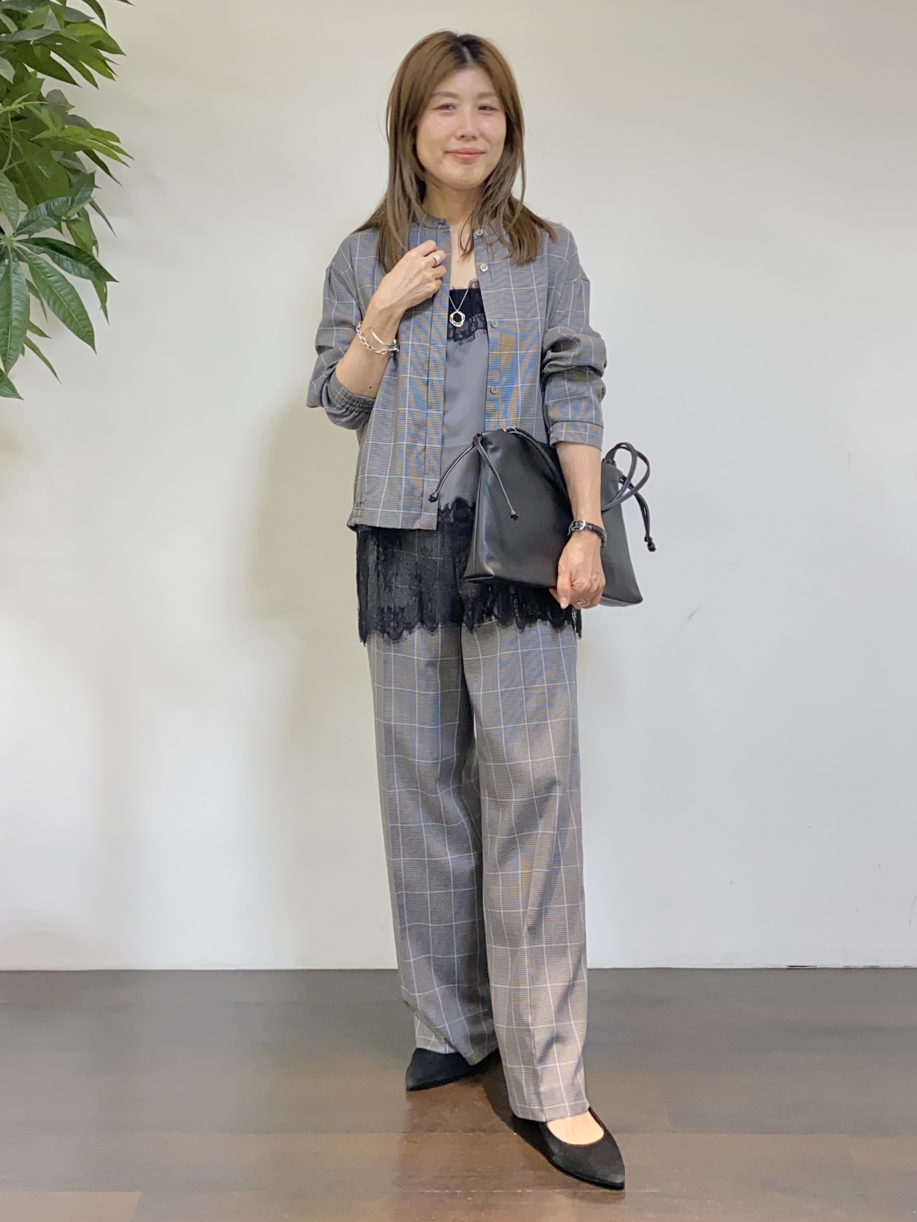tomoさんの「UNTITLED｜【セットアップ可/秋羽織り】メランジツイルシャツ」を使ったコーディネート