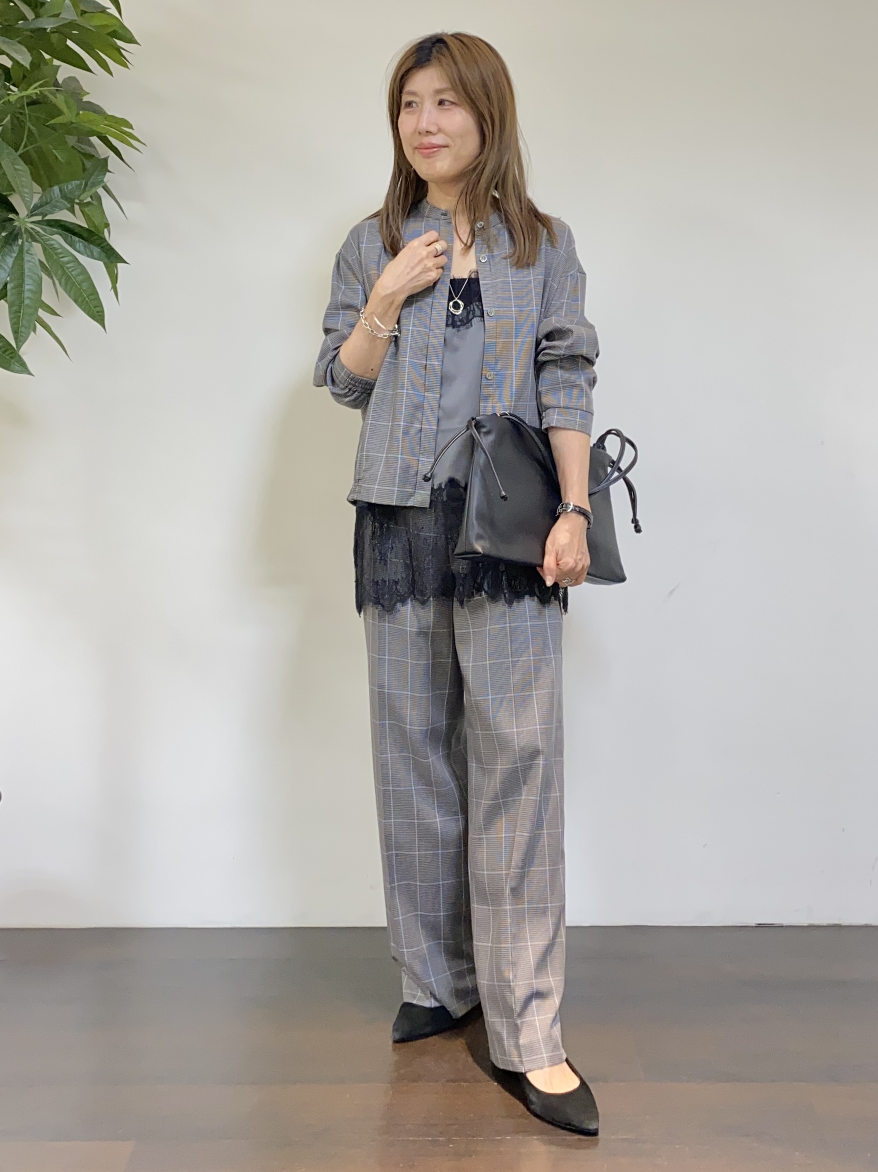 tomoさんの「UNTITLED｜【セットアップ可/秋羽織り】メランジツイルシャツ」を使ったコーディネート