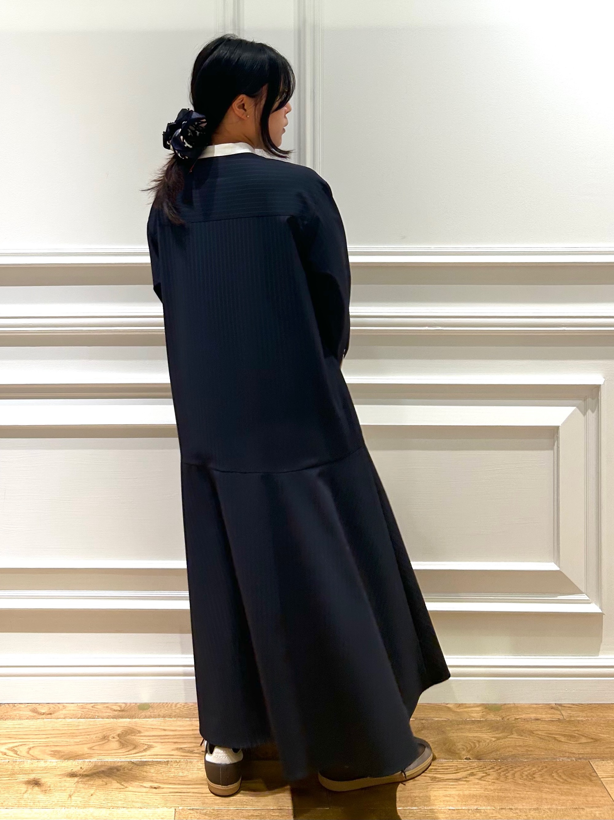 とりみさんの「DRESSTERIOR｜ウォッシャブルストライプシャツワンピース」を使ったコーディネート