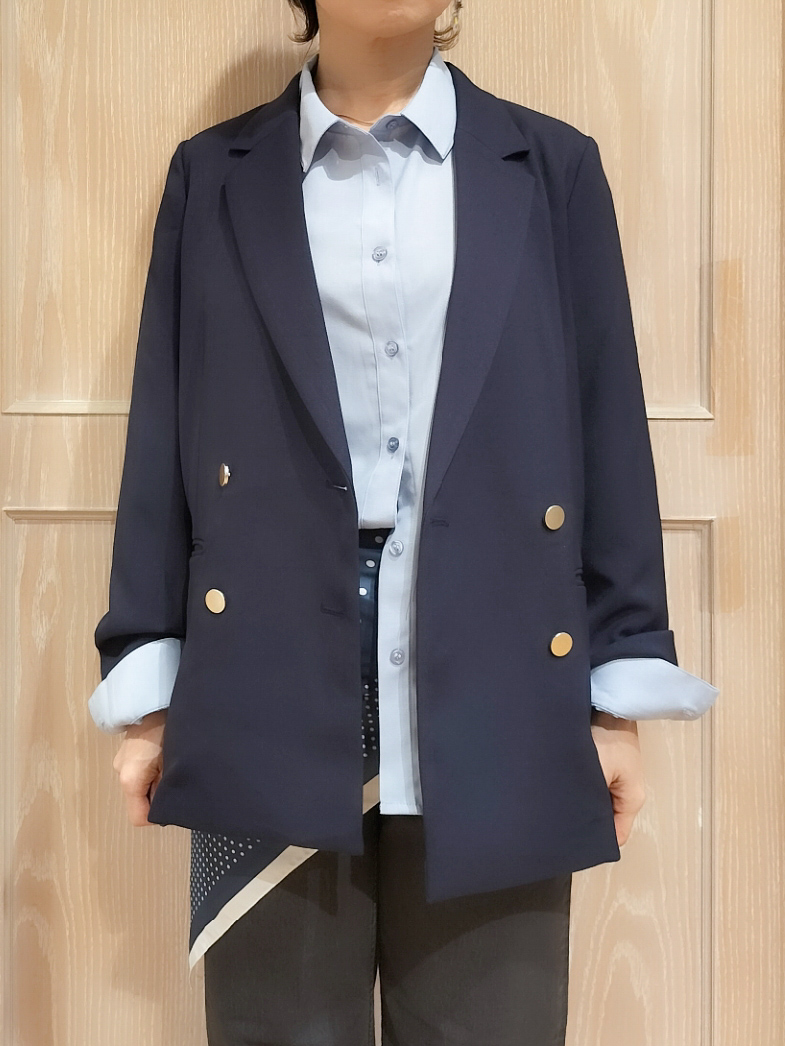 YUKIさんの「SHOO･LA･RUE｜【セットアップ可/通勤/洗濯機可/SS-LL】オンオフ使える ダブルブレストジャケット」を使ったコーディネート