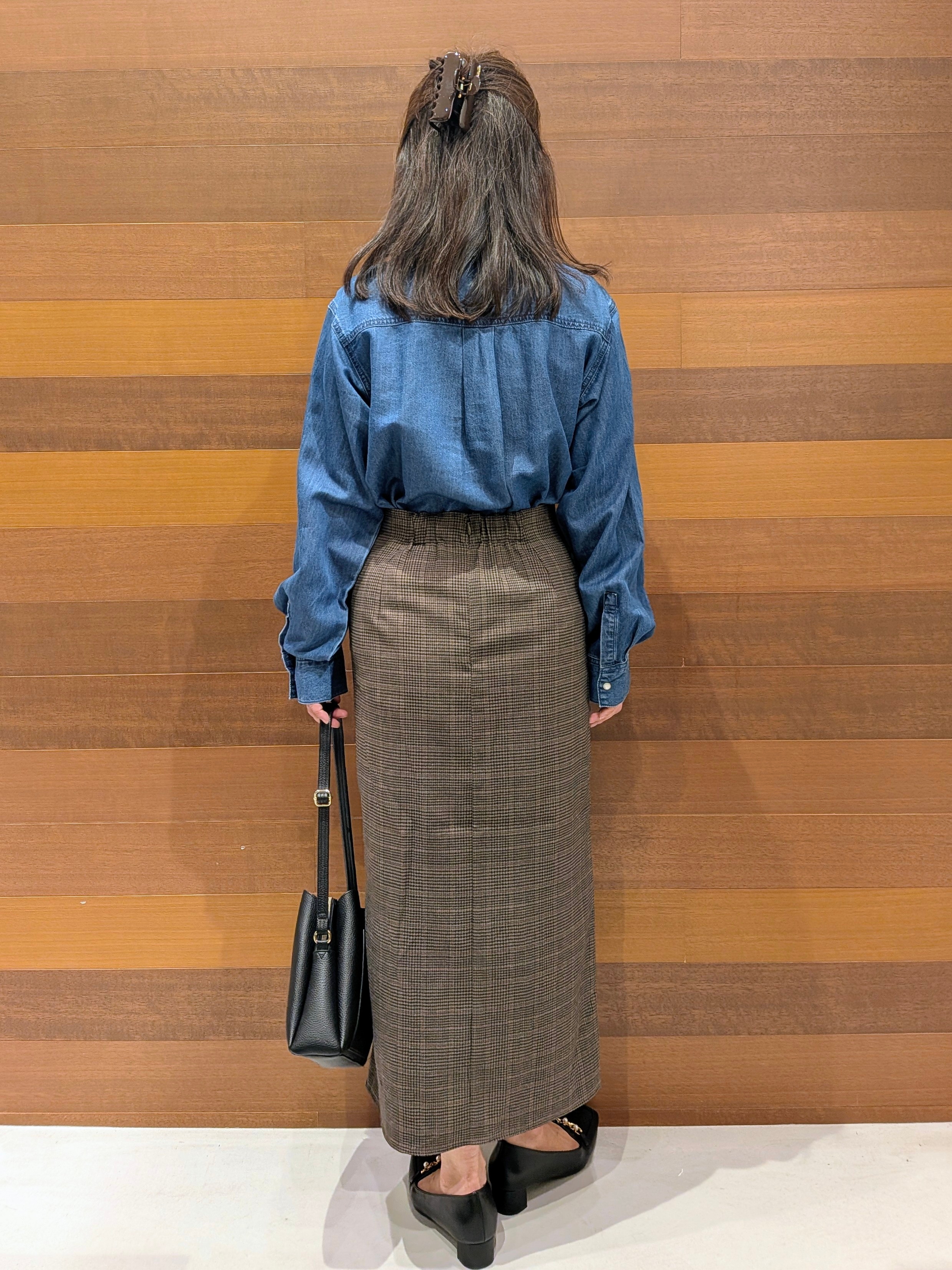 momoさんの「OPAQUE.CLIP｜デニムボウタイブラウス【洗濯機OK】」を使ったコーディネート