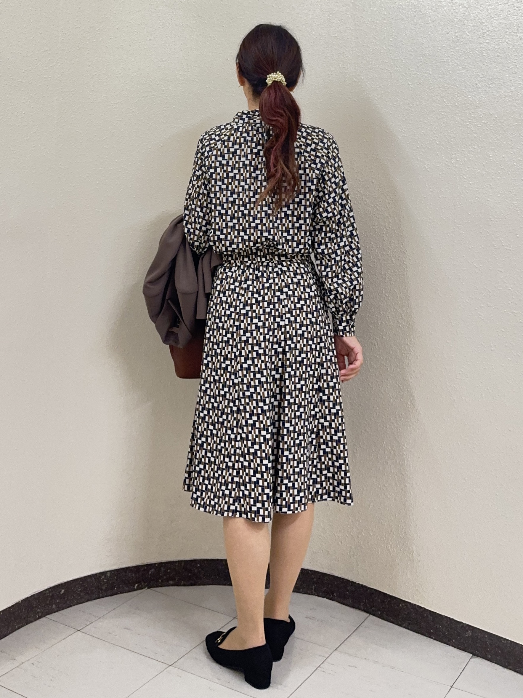 ⭐︎Eimi⭐︎さんの「Reflect｜【SS-4Lサイズ／セットアップ】幾何柄プリント ボウタイデザインブラウス」を使ったコーディネート