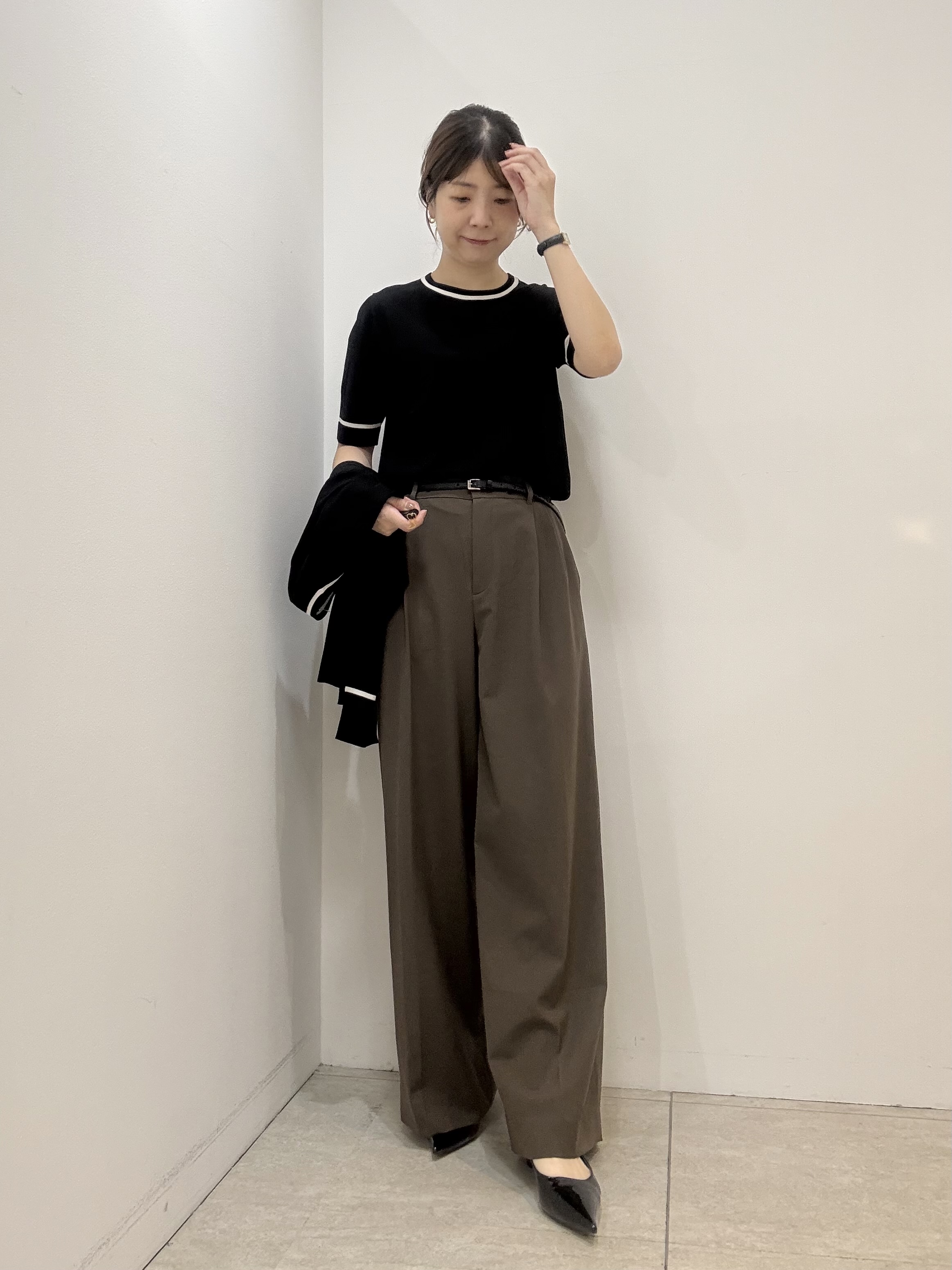 かなえさんの「UNTITLED｜【アンサンブル可能/秋羽織り】コンパクトニットカーディガン」を使ったコーディネート