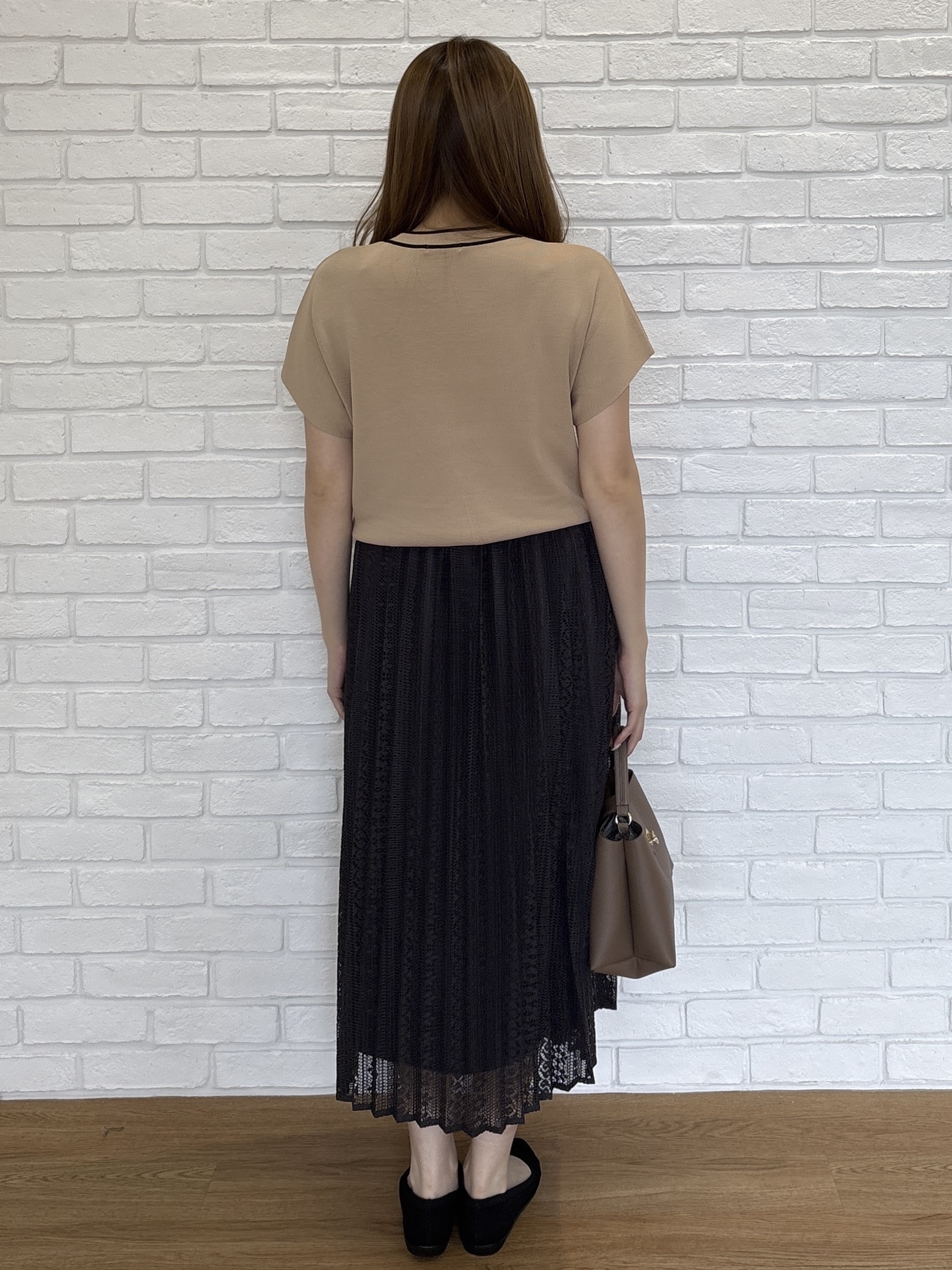 sayaさんの「SHOO･LA･RUE｜【高レビュー/毎日洗える/UV】二の腕も隠せる 配色ボウタイニット」を使ったコーディネート