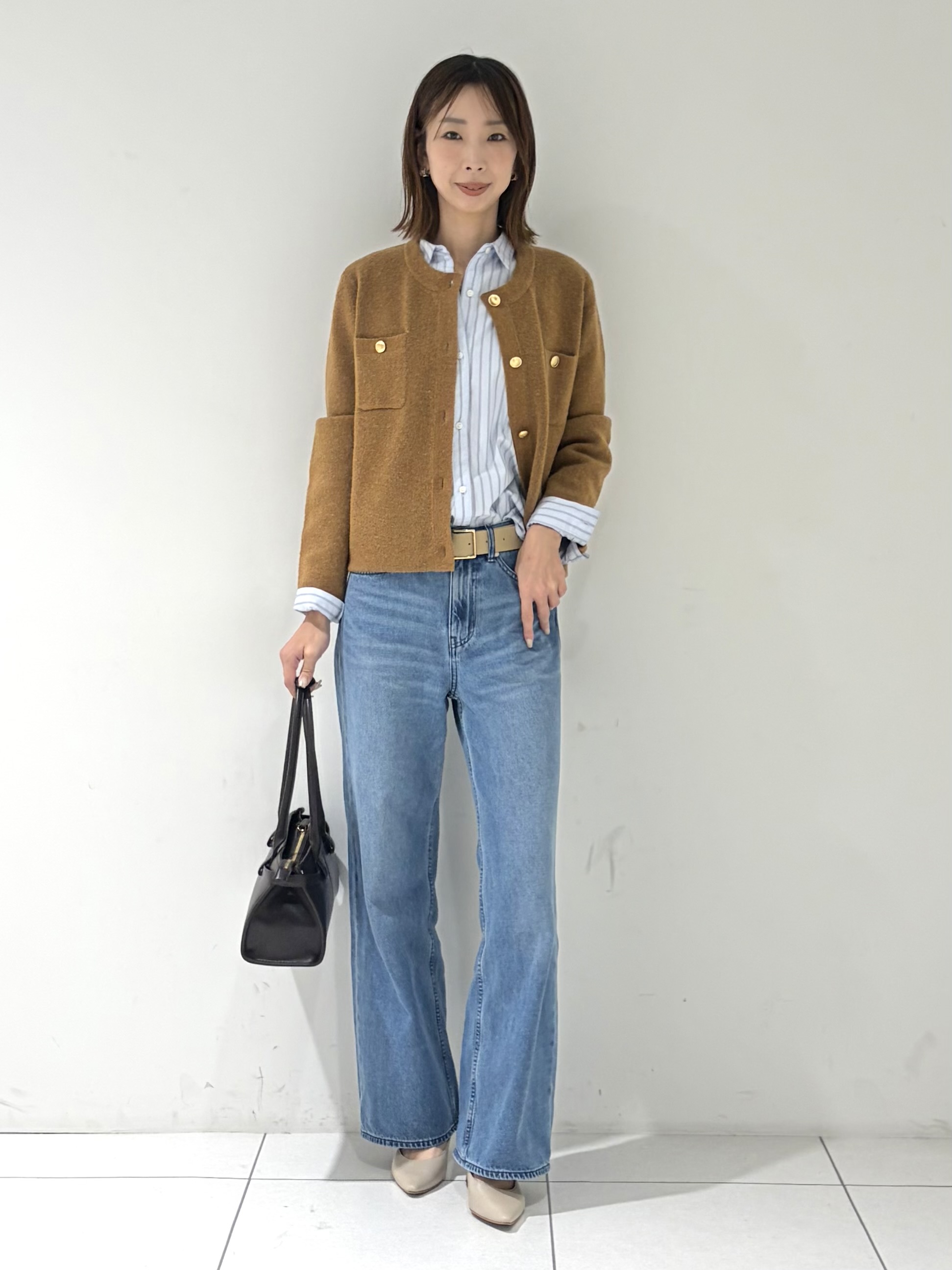 shioriさんの「INDIVI｜【軽やか】ブークレニットジャケット」を使ったコーディネート