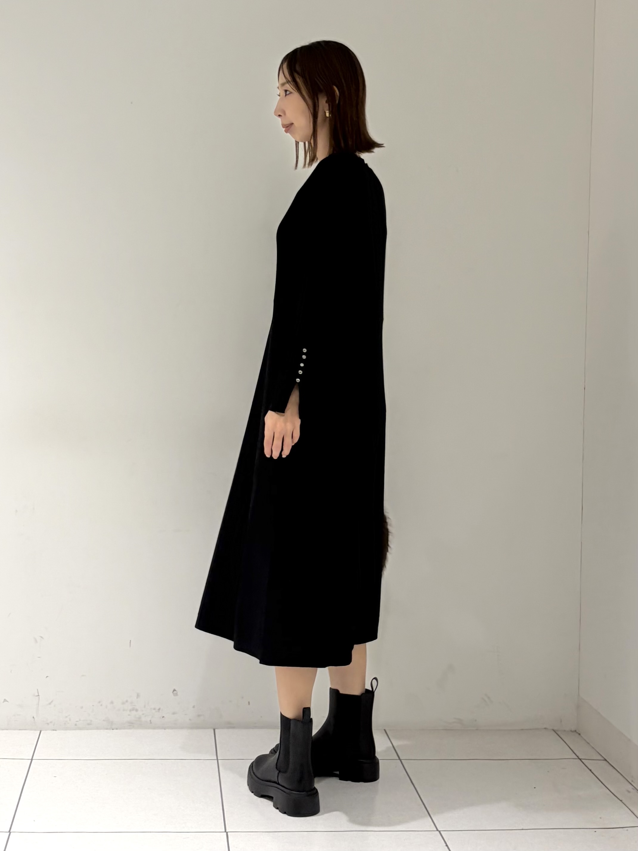 shioriさんの「INDIVI｜【一着でコーデ完成！】ニットコンビ 美スタイルワンピース」を使ったコーディネート