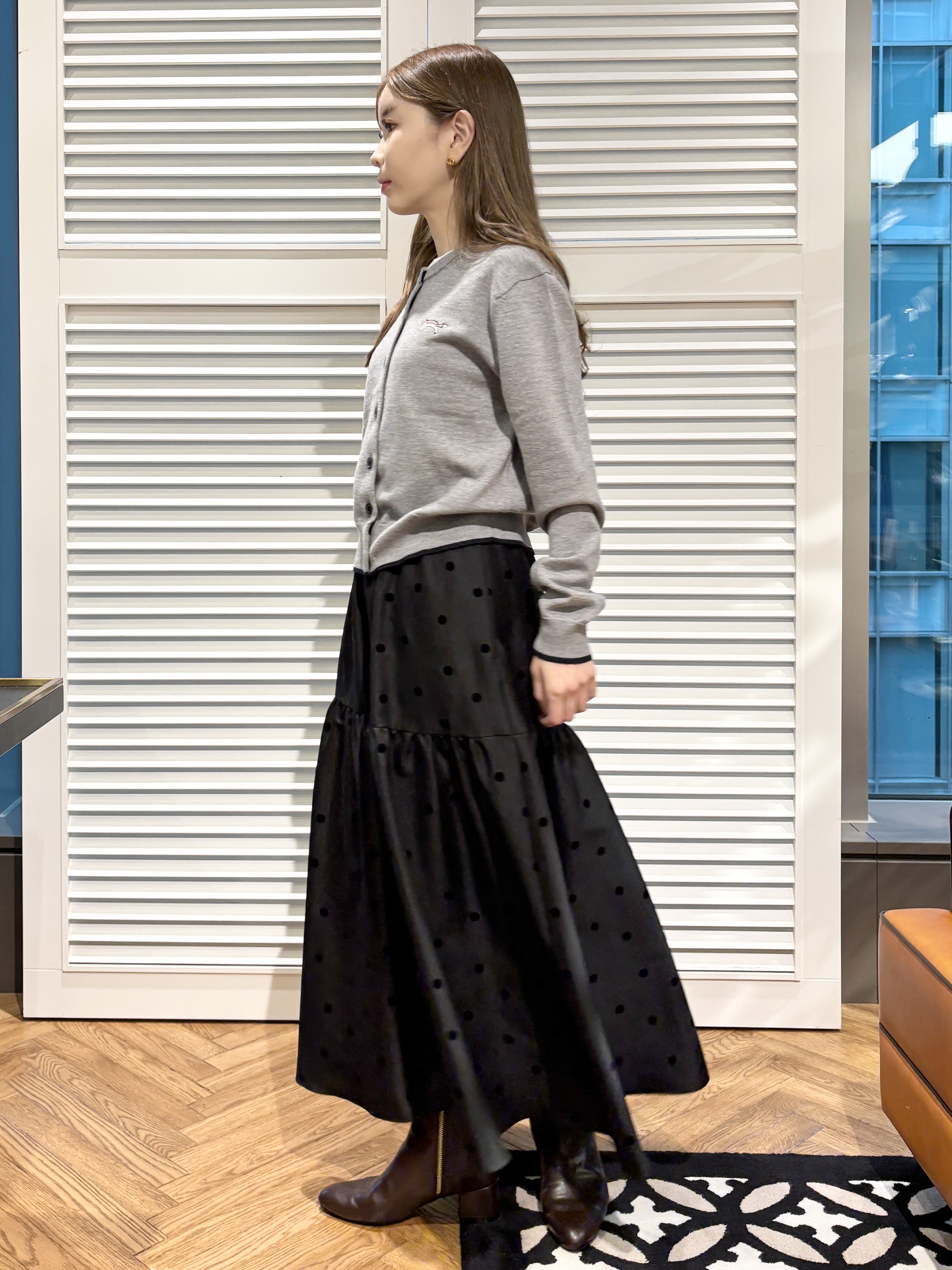 清水夏姫さんの「DRESSTERIOR｜フロッキードットスカート」を使ったコーディネート