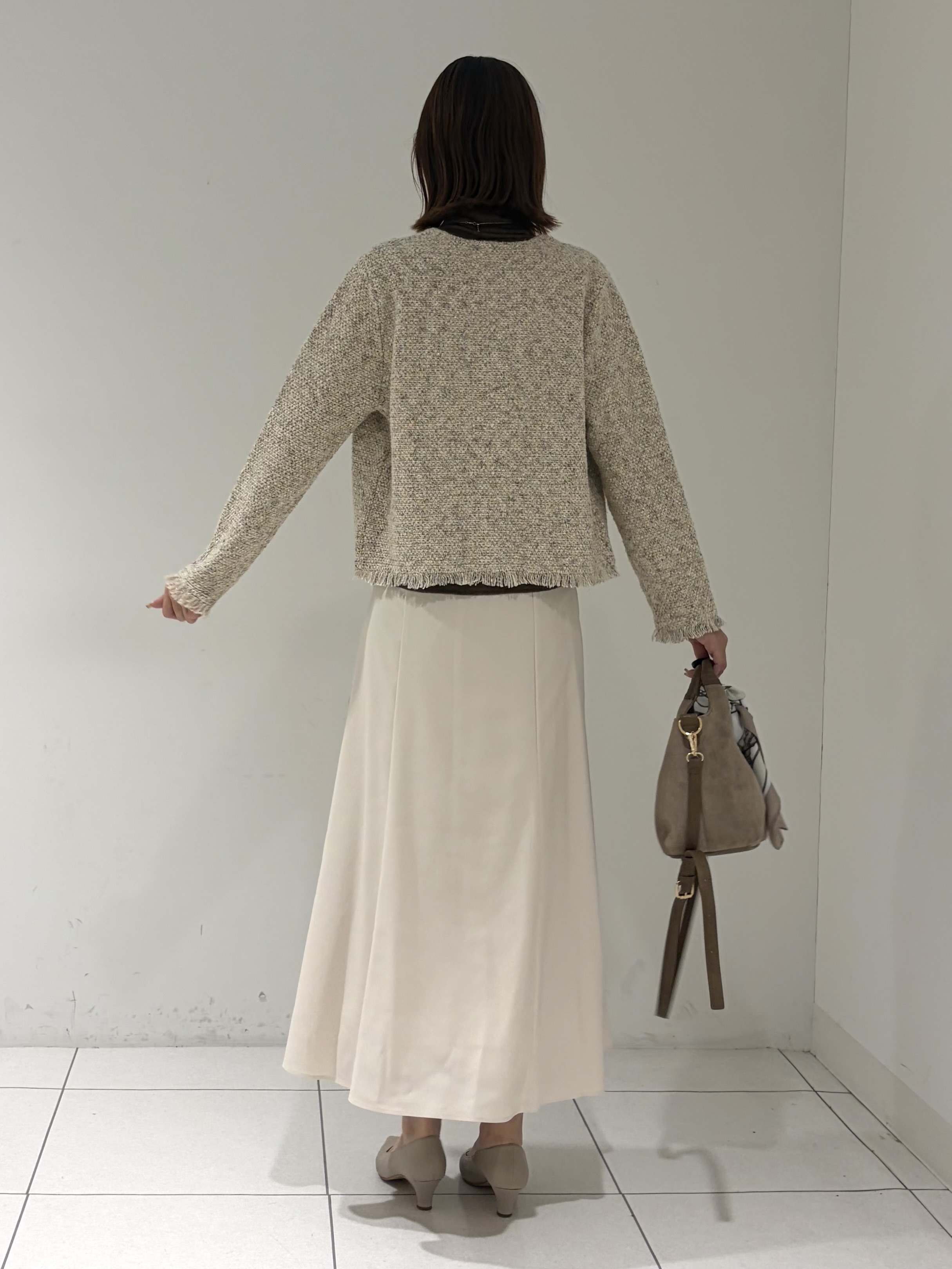 shioriさんの「INDIVI｜【ウールラメ混／軽量】 ハイネックインナーニット」を使ったコーディネート