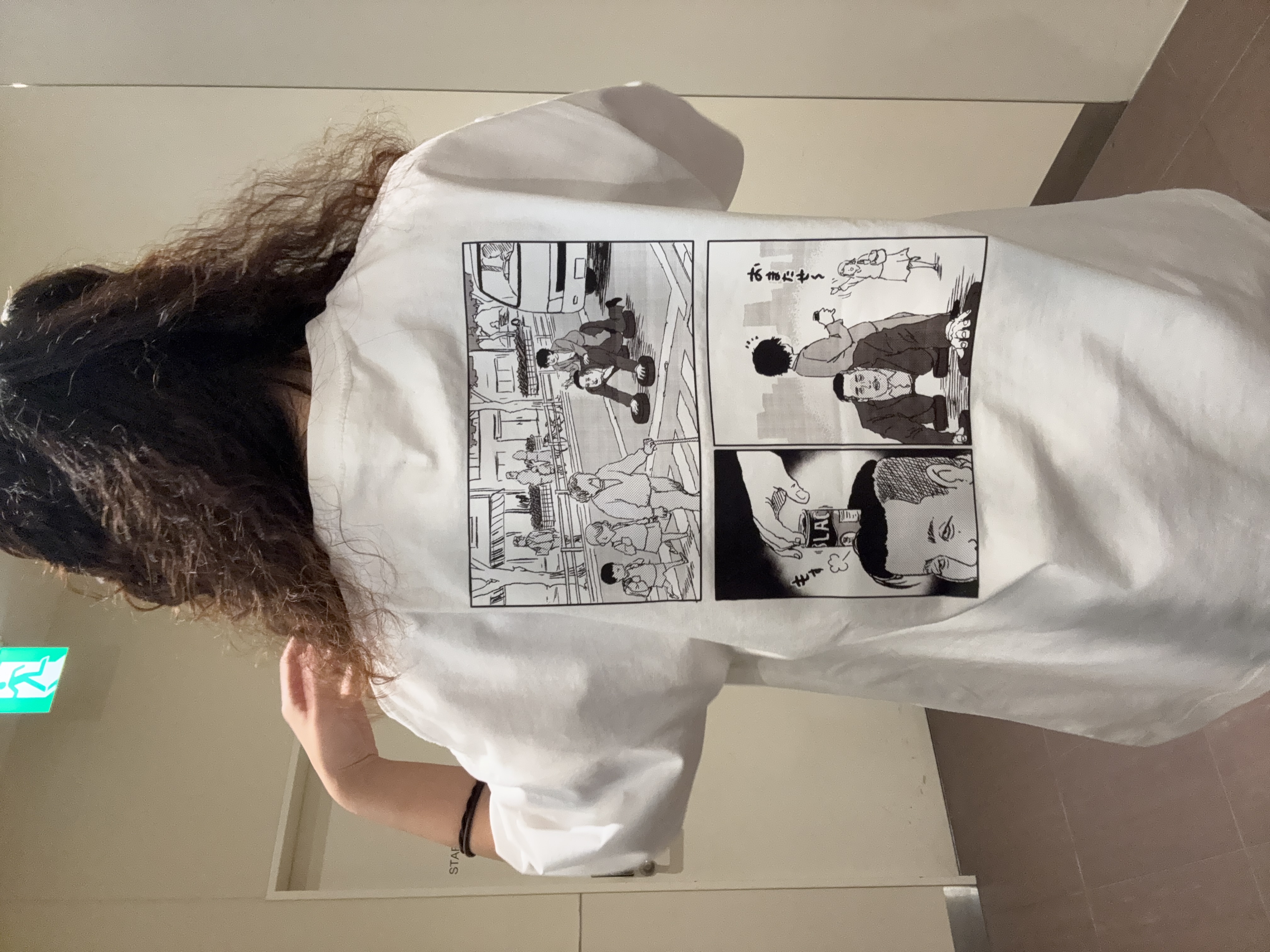 安本有里さんの「tk.TAKEO KIKUCHI｜【エバース&times;tk．TAKEO KIKUCHI】コラボレーションTシャツ　SCENE２」を使ったコーディネート