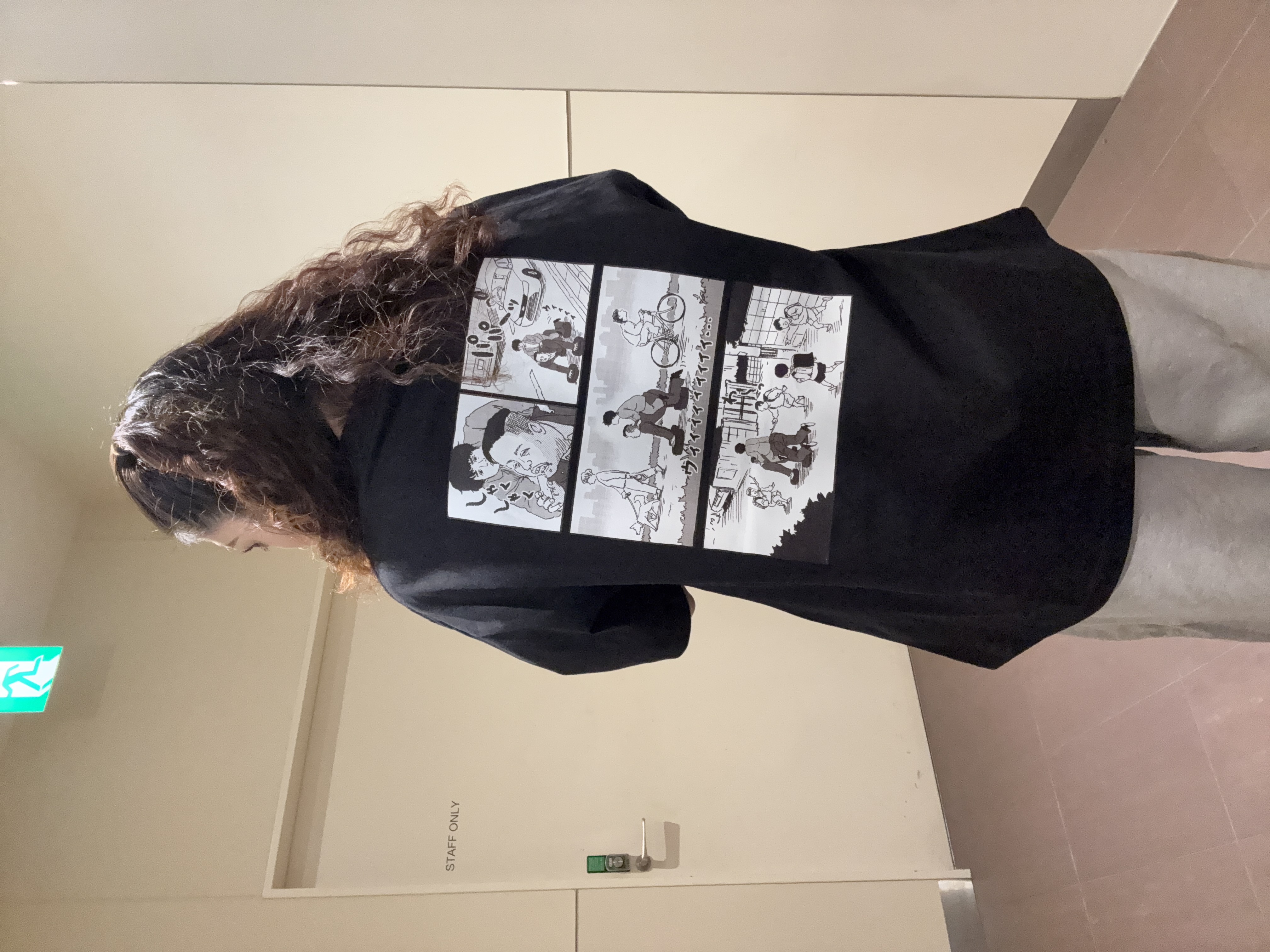 安本有里さんの「tk.TAKEO KIKUCHI｜【エバース&times;tk．TAKEO KIKUCHI】コラボレーションTシャツ　SCENE２」を使ったコーディネート