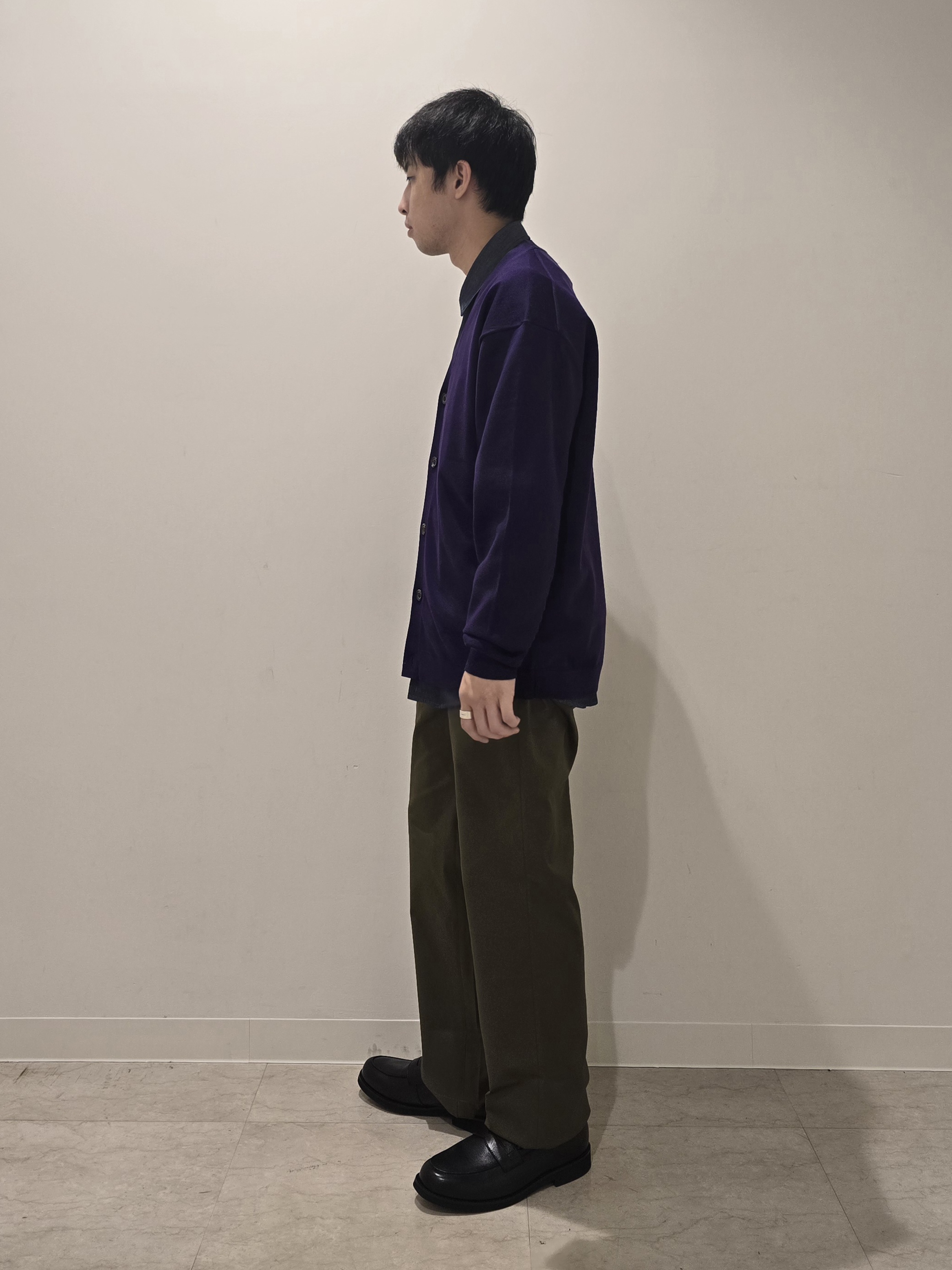 白木駆さんの「TAKEO KIKUCHI｜【日本製/Sサイズ～】リラックスフィットシャツ」を使ったコーディネート