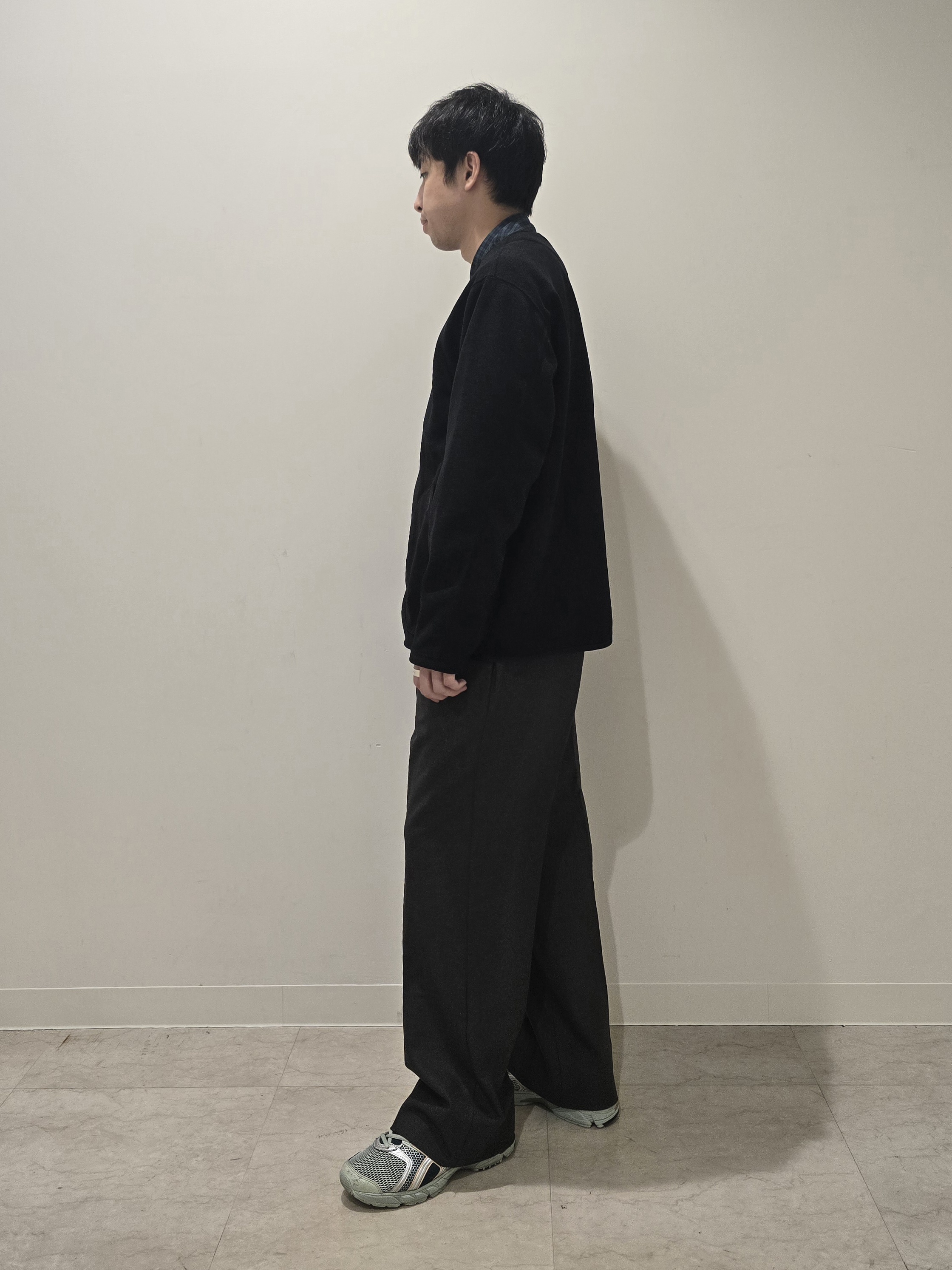 白木駆さんの「TAKEO KIKUCHI｜コーデュロイフリース ブルゾン」を使ったコーディネート