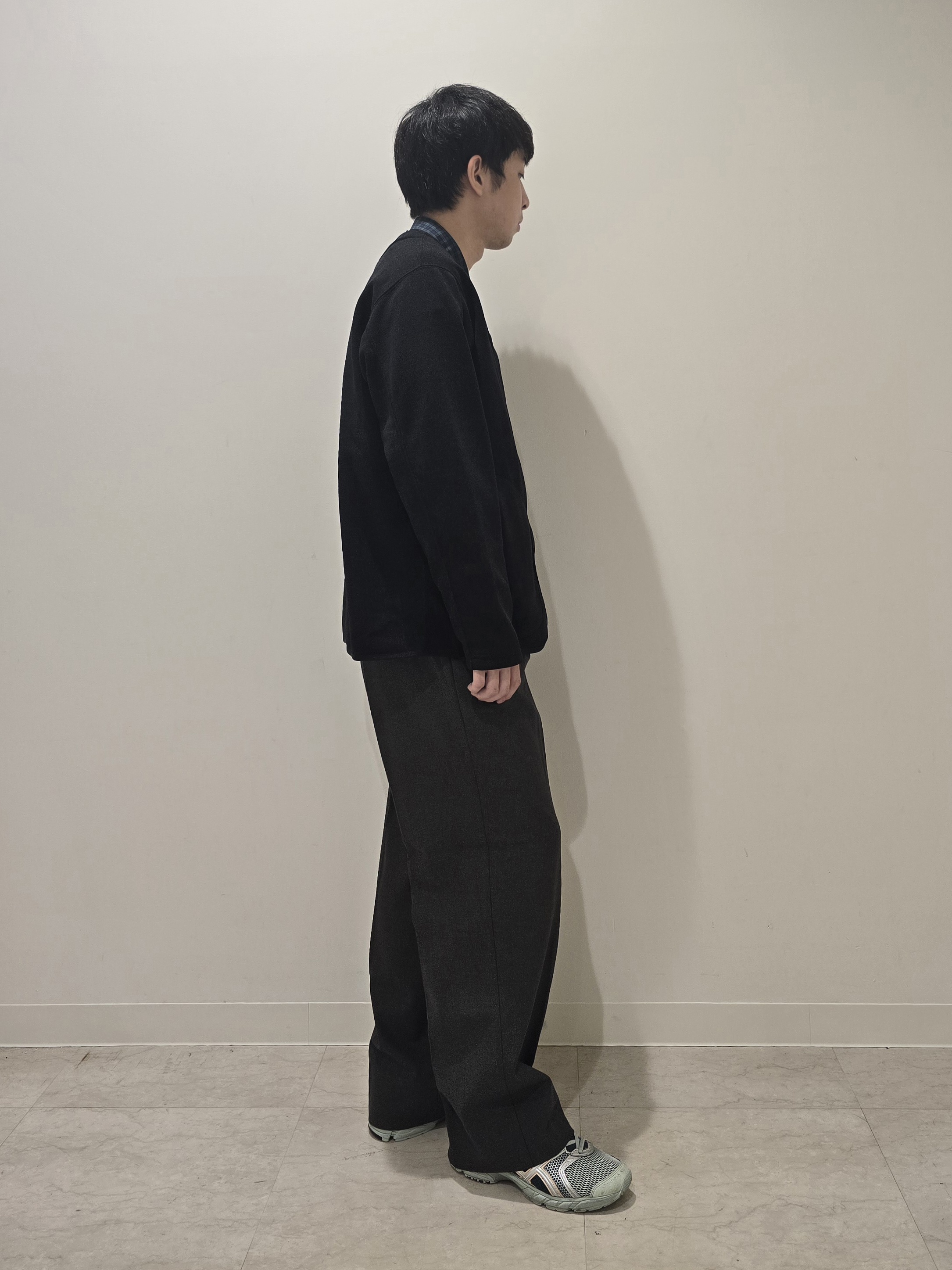 白木駆さんの「TAKEO KIKUCHI｜コーデュロイフリース ブルゾン」を使ったコーディネート