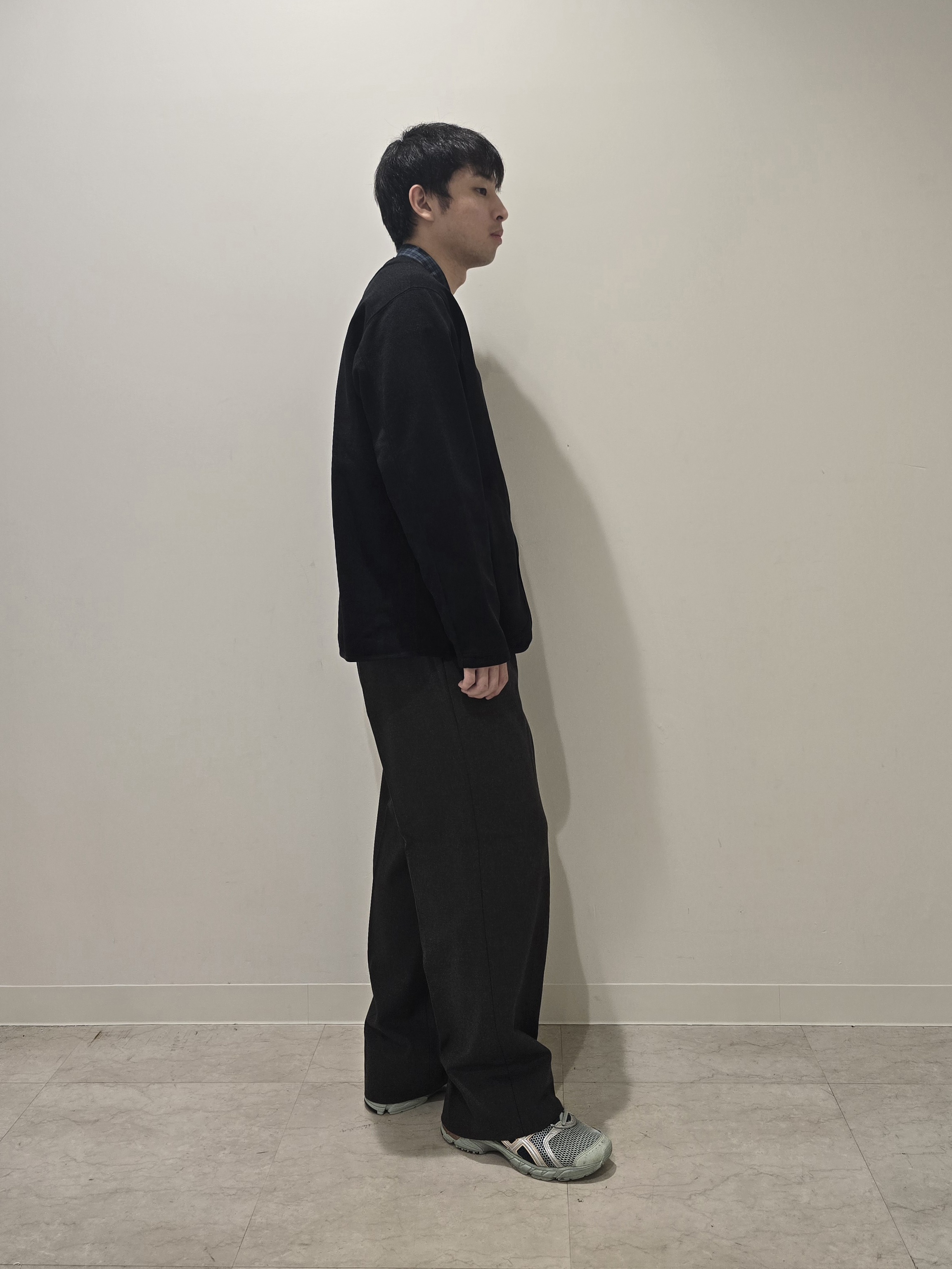 白木駆さんの「TAKEO KIKUCHI｜コーデュロイフリース ブルゾン」を使ったコーディネート