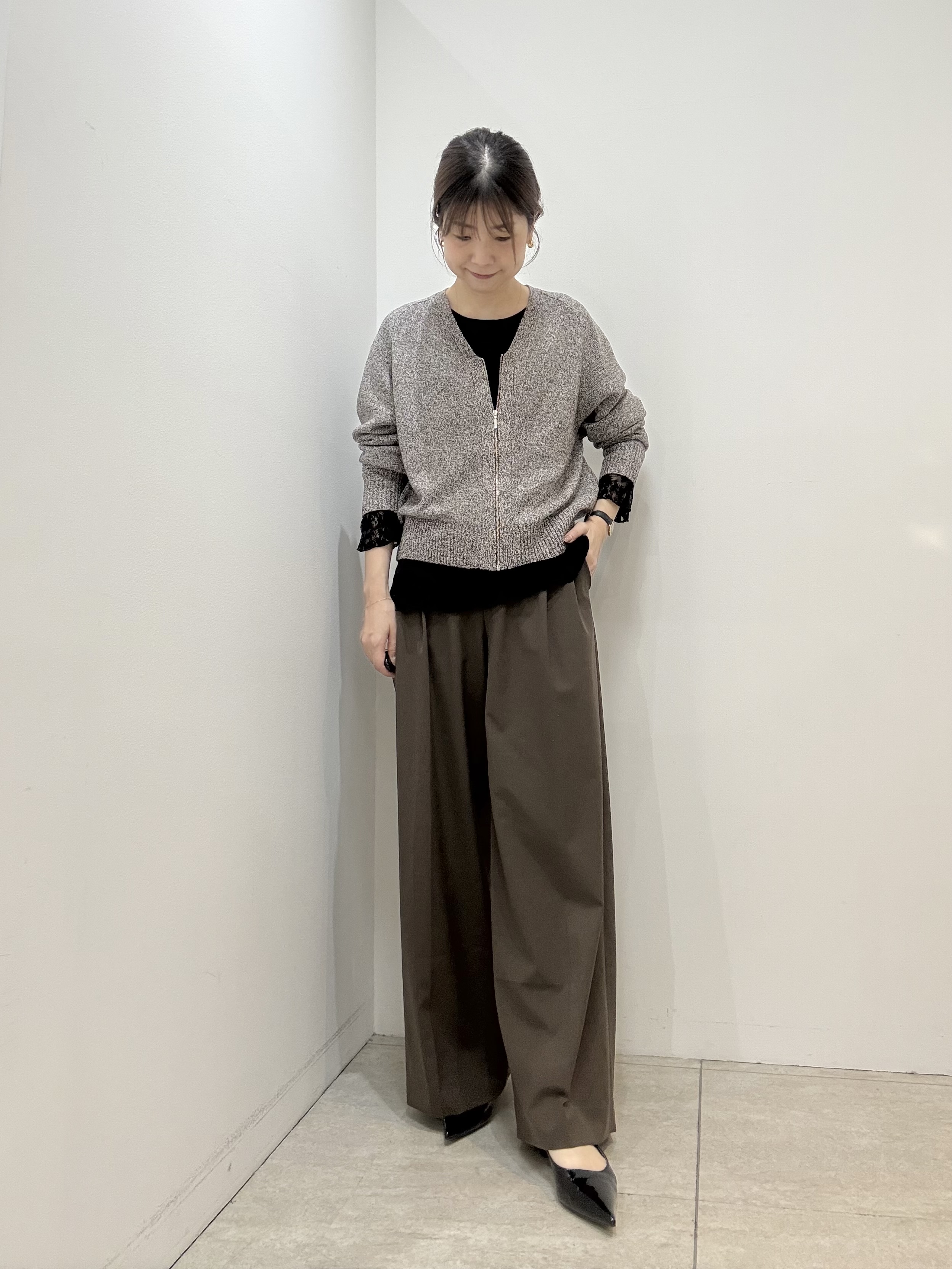かなえさんの「UNTITLED｜【アンサンブル可/秋羽織り】杢調ジップカーディガン」を使ったコーディネート