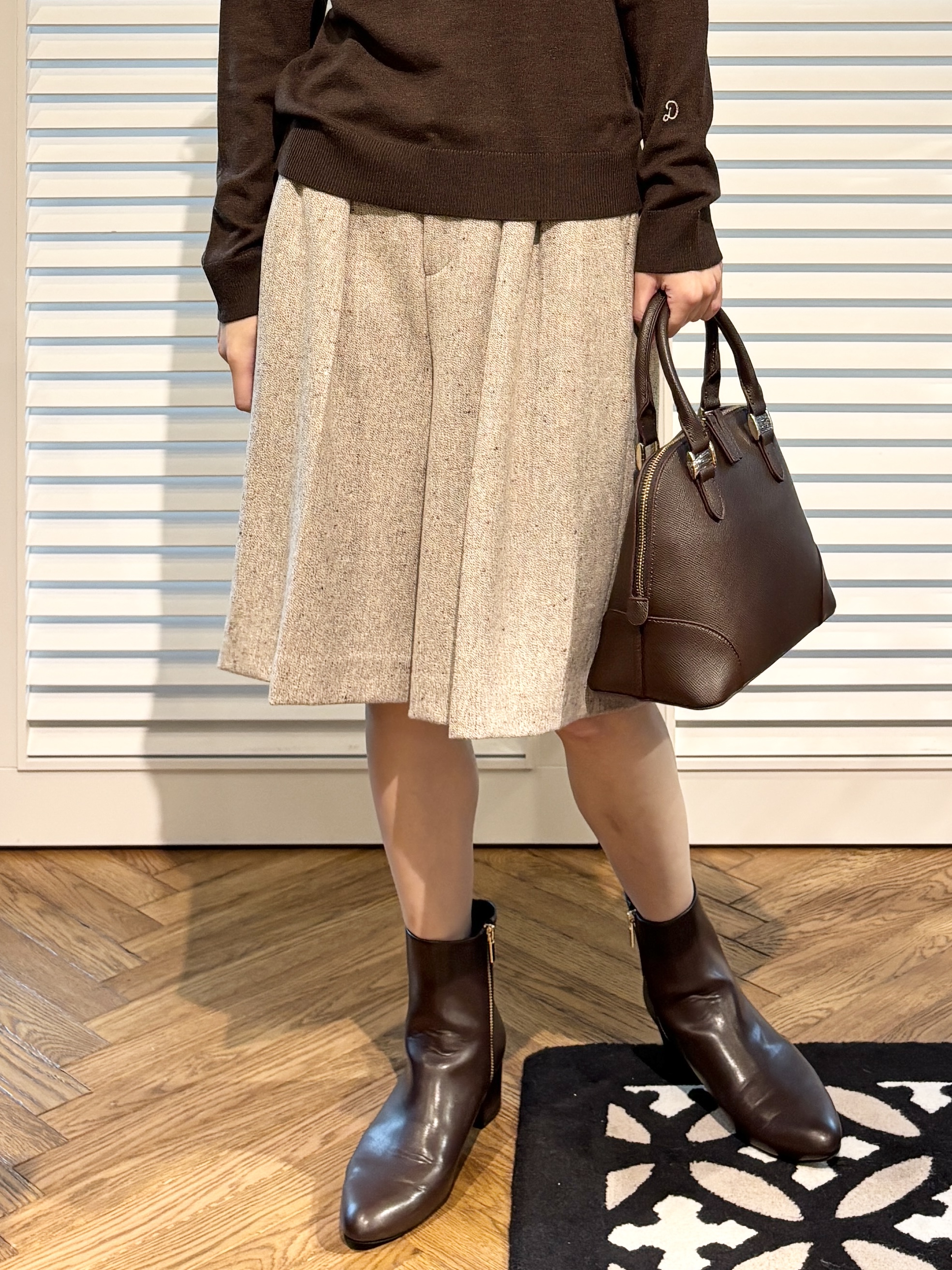 清水夏姫さんの「DRESSTERIOR｜オーバーラップサークルシュシュ」を使ったコーディネート