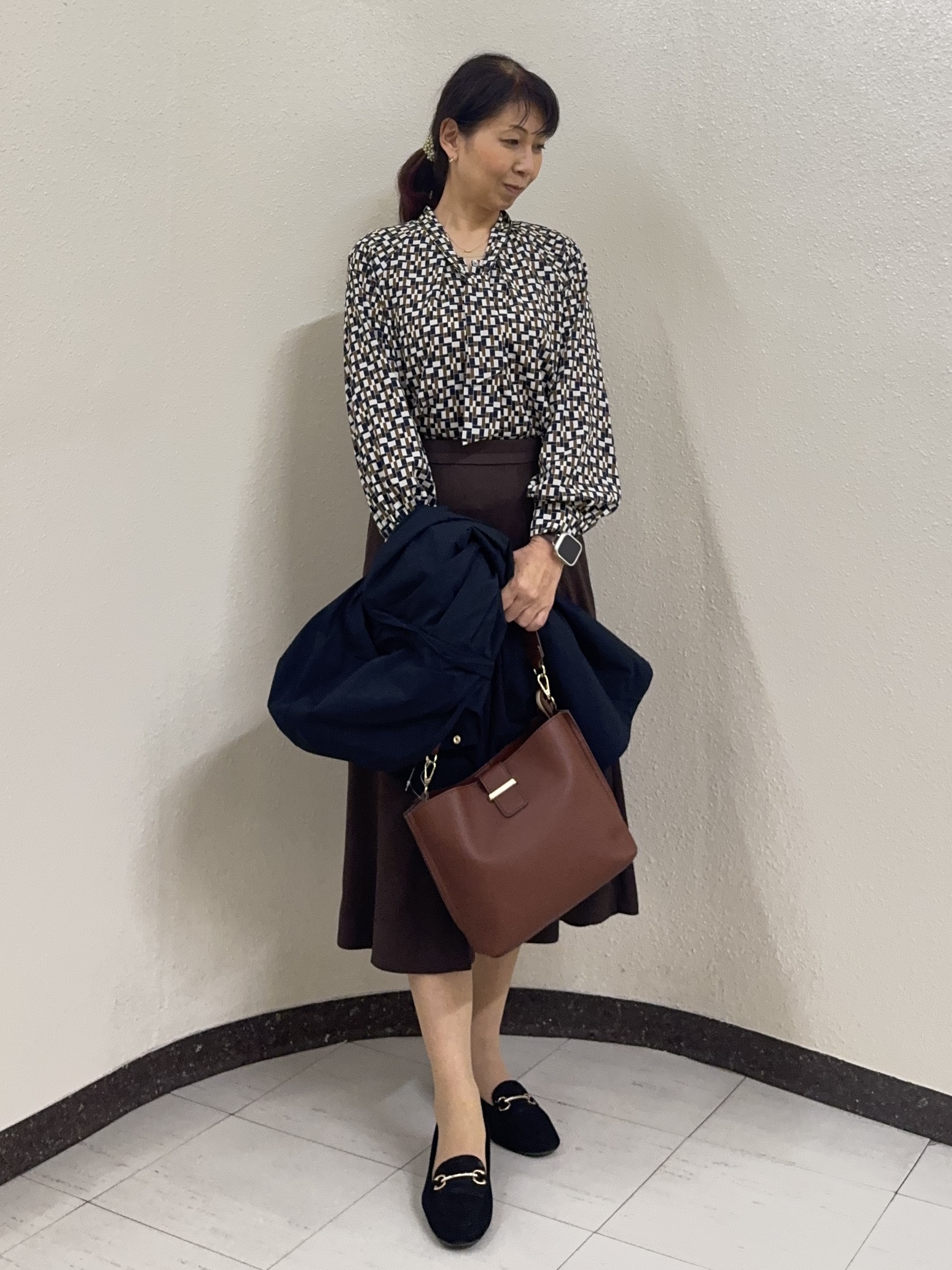 ⭐︎Eimi⭐︎さんの「Reflect｜【SS-4Lサイズ／セットアップ】幾何柄プリント ボウタイデザインブラウス」を使ったコーディネート