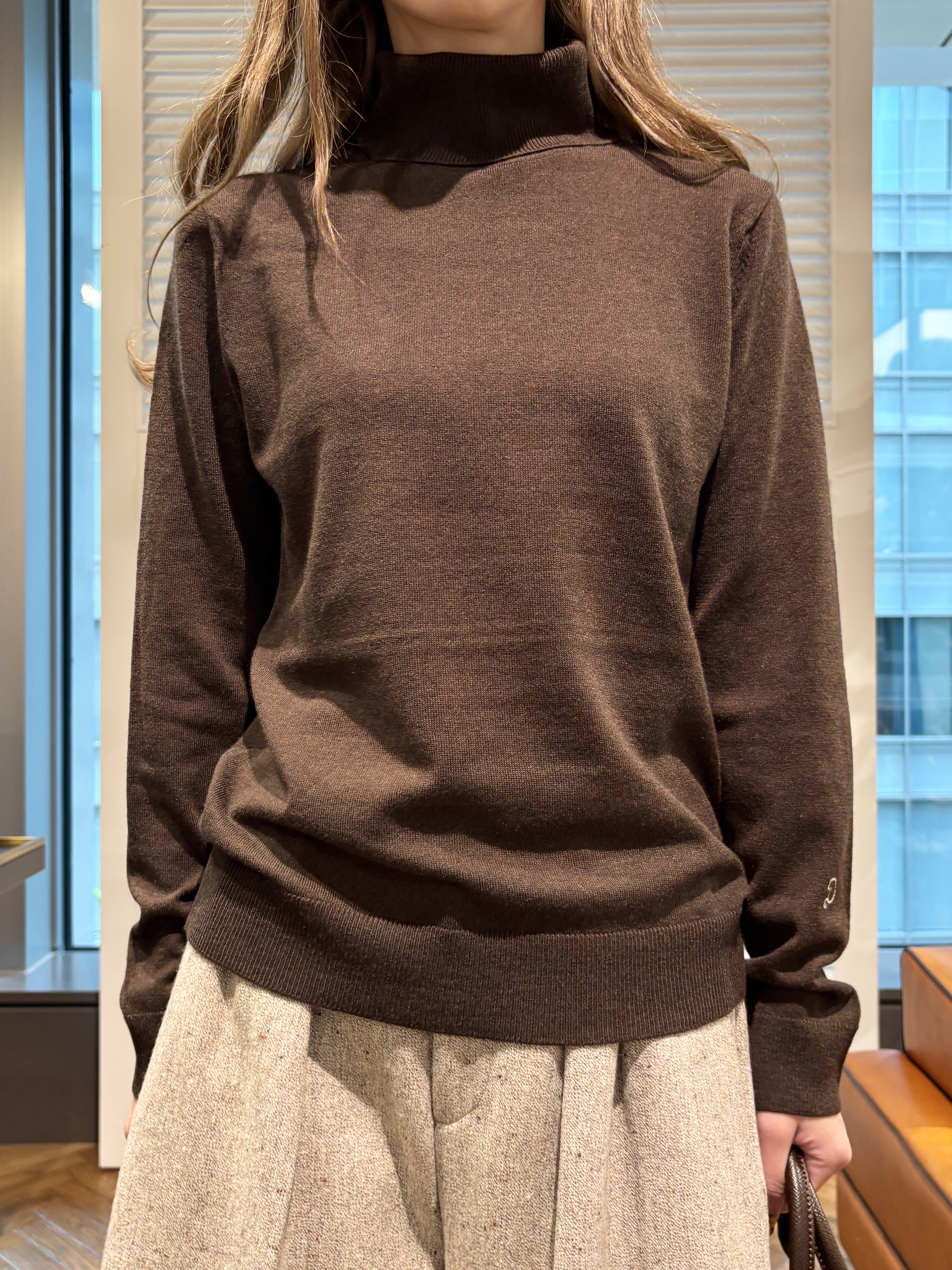 清水夏姫さんの「DRESSTERIOR｜ブガッティバッグ」を使ったコーディネート