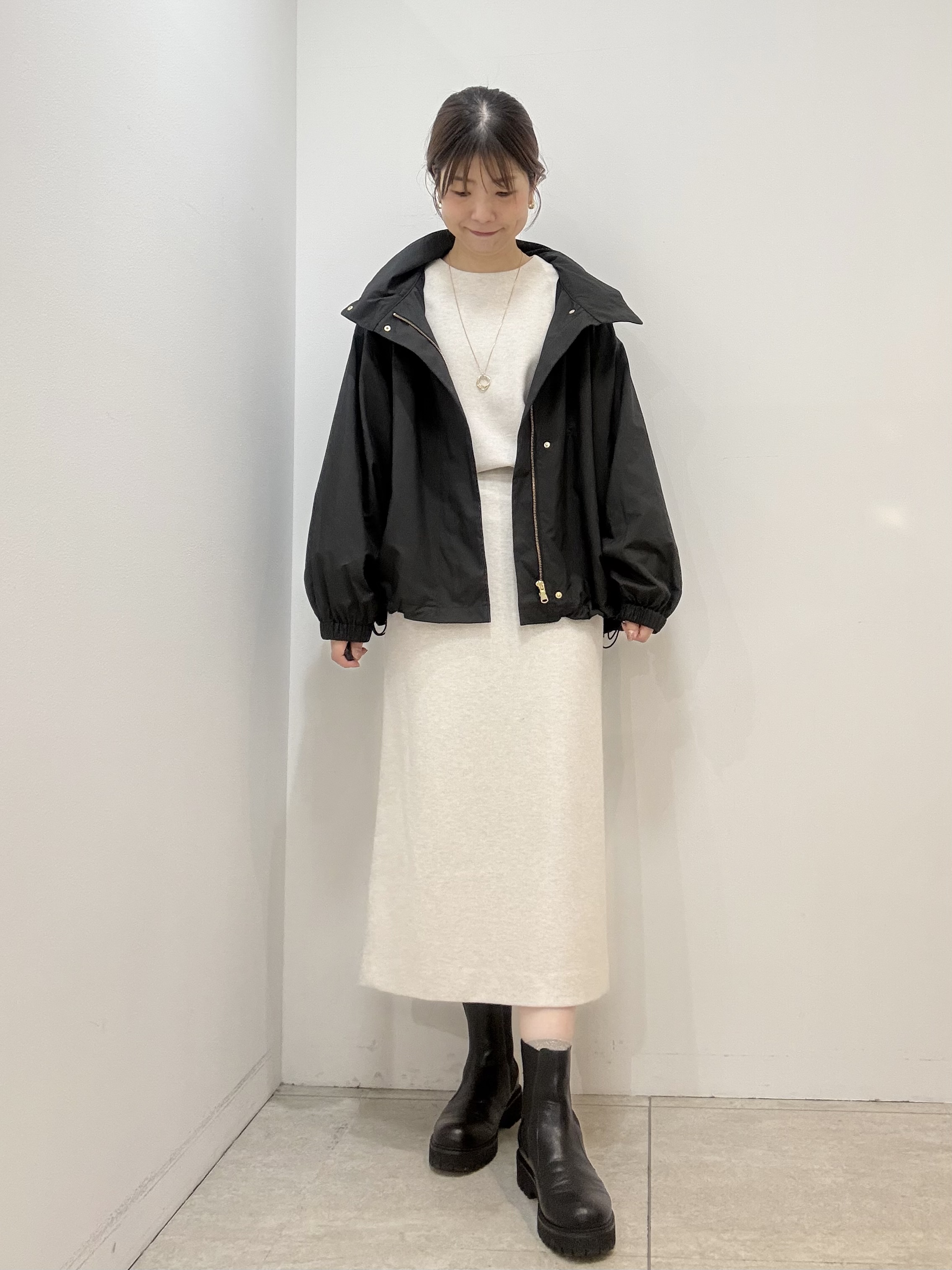 かなえさんの「UNTITLED｜【セットアップ可/スウェットライク】袖口シャツドッキングプルオーバー」を使ったコーディネート
