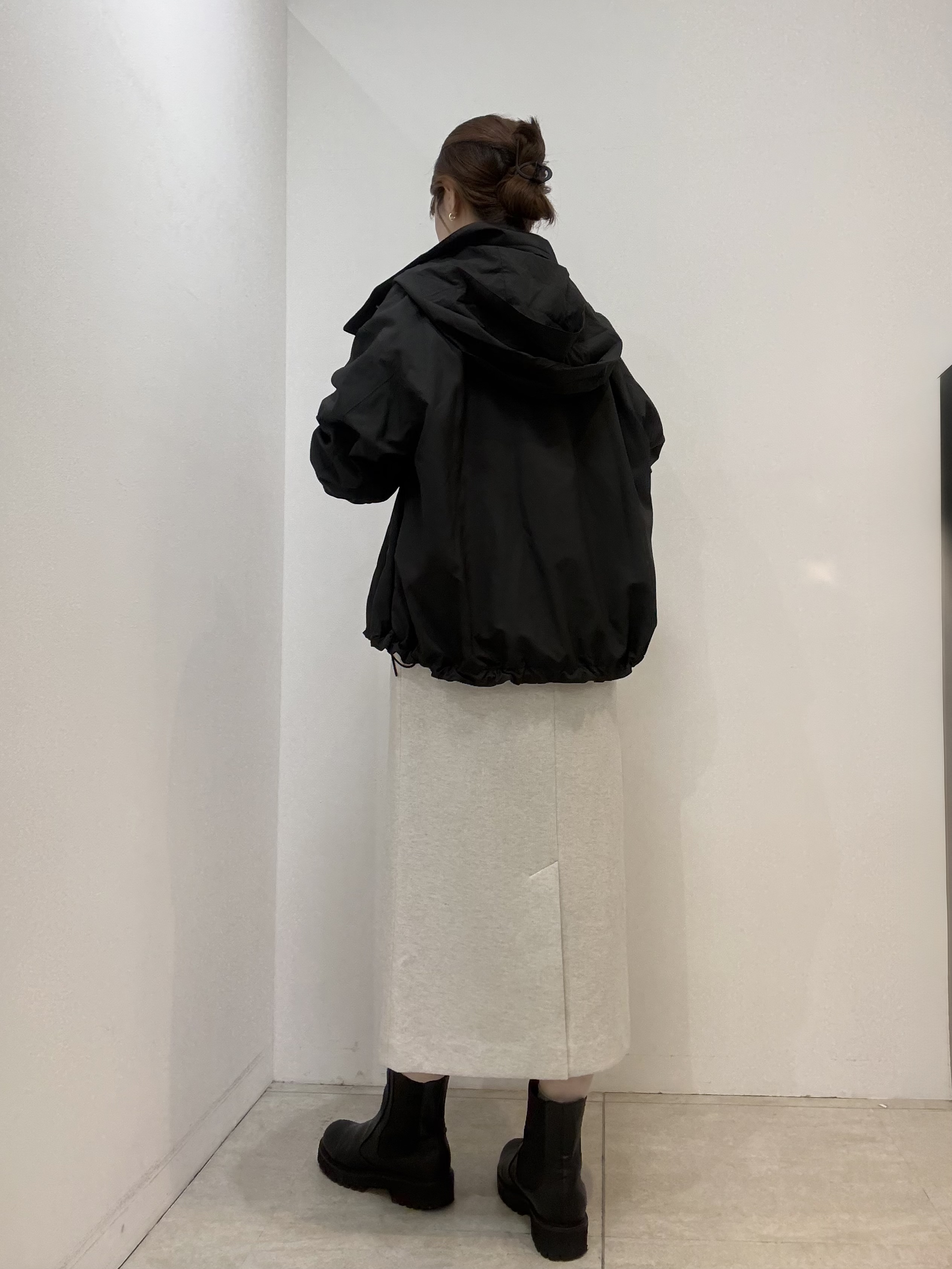 かなえさんの「UNTITLED｜【セットアップ可/スウェットライク】袖口シャツドッキングプルオーバー」を使ったコーディネート