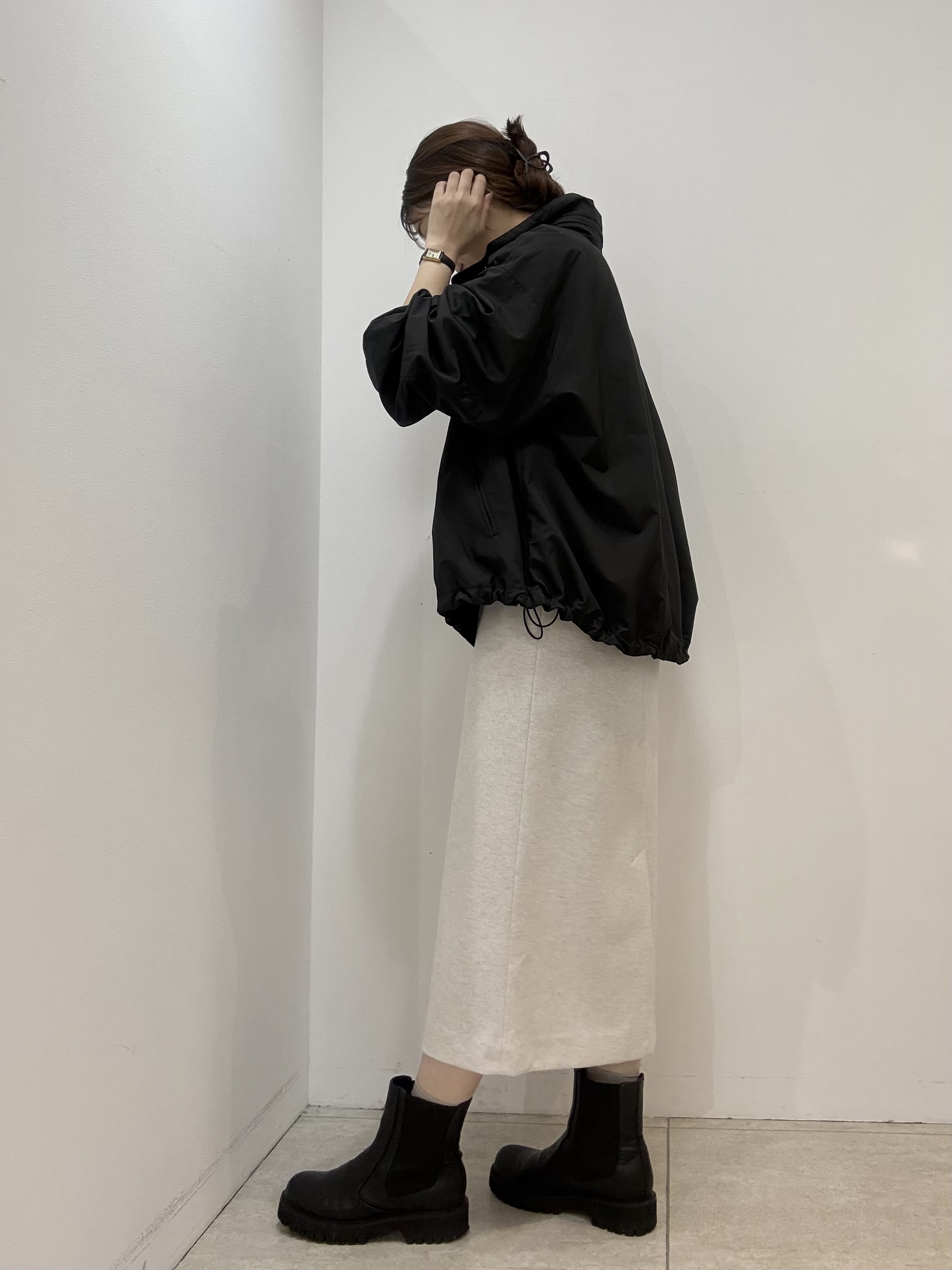 かなえさんの「UNTITLED｜【セットアップ可/スウェットライク】袖口シャツドッキングプルオーバー」を使ったコーディネート