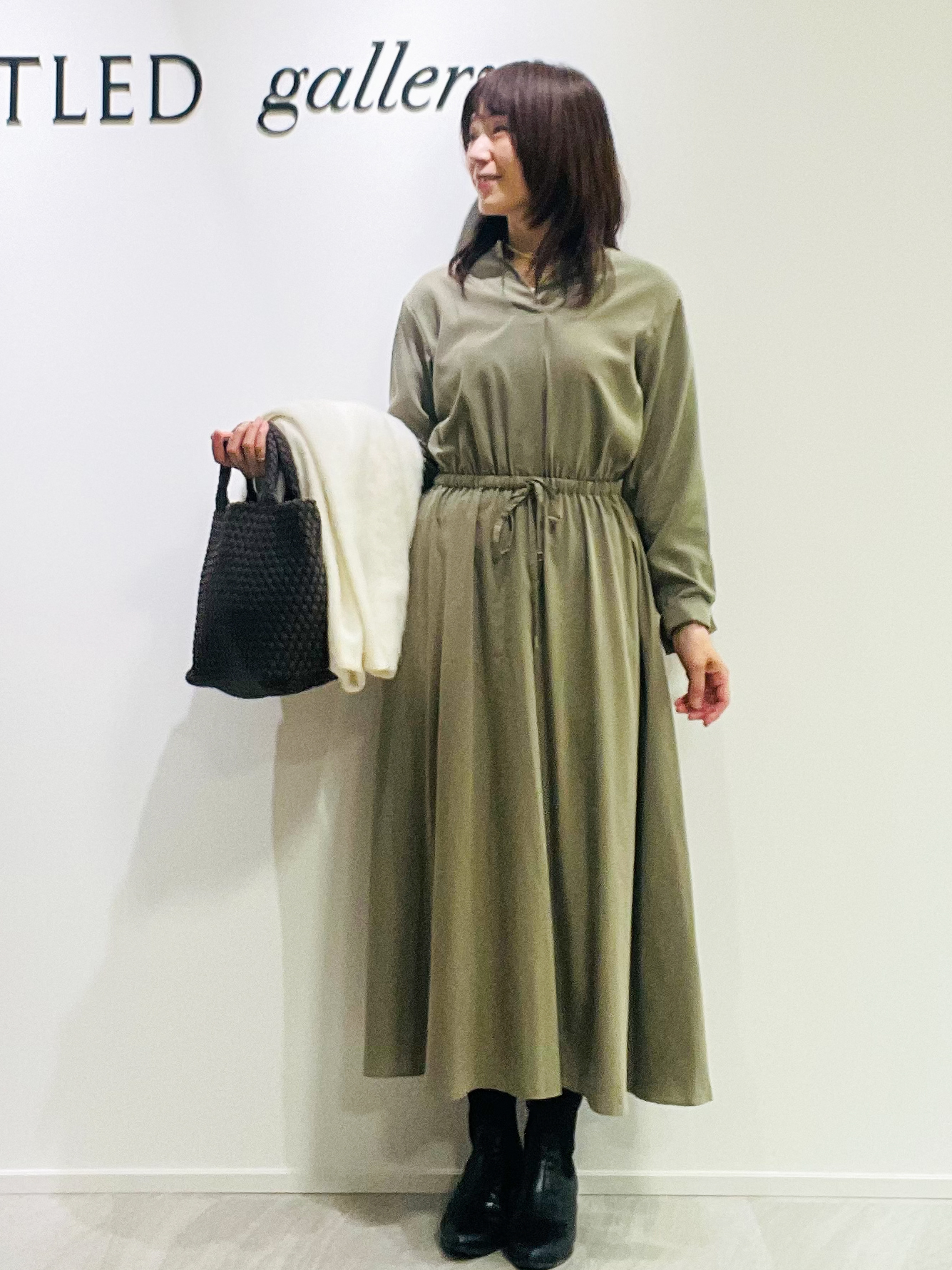 めいさんの「UNTITLED｜ドロストデザインワンピース」を使ったコーディネート