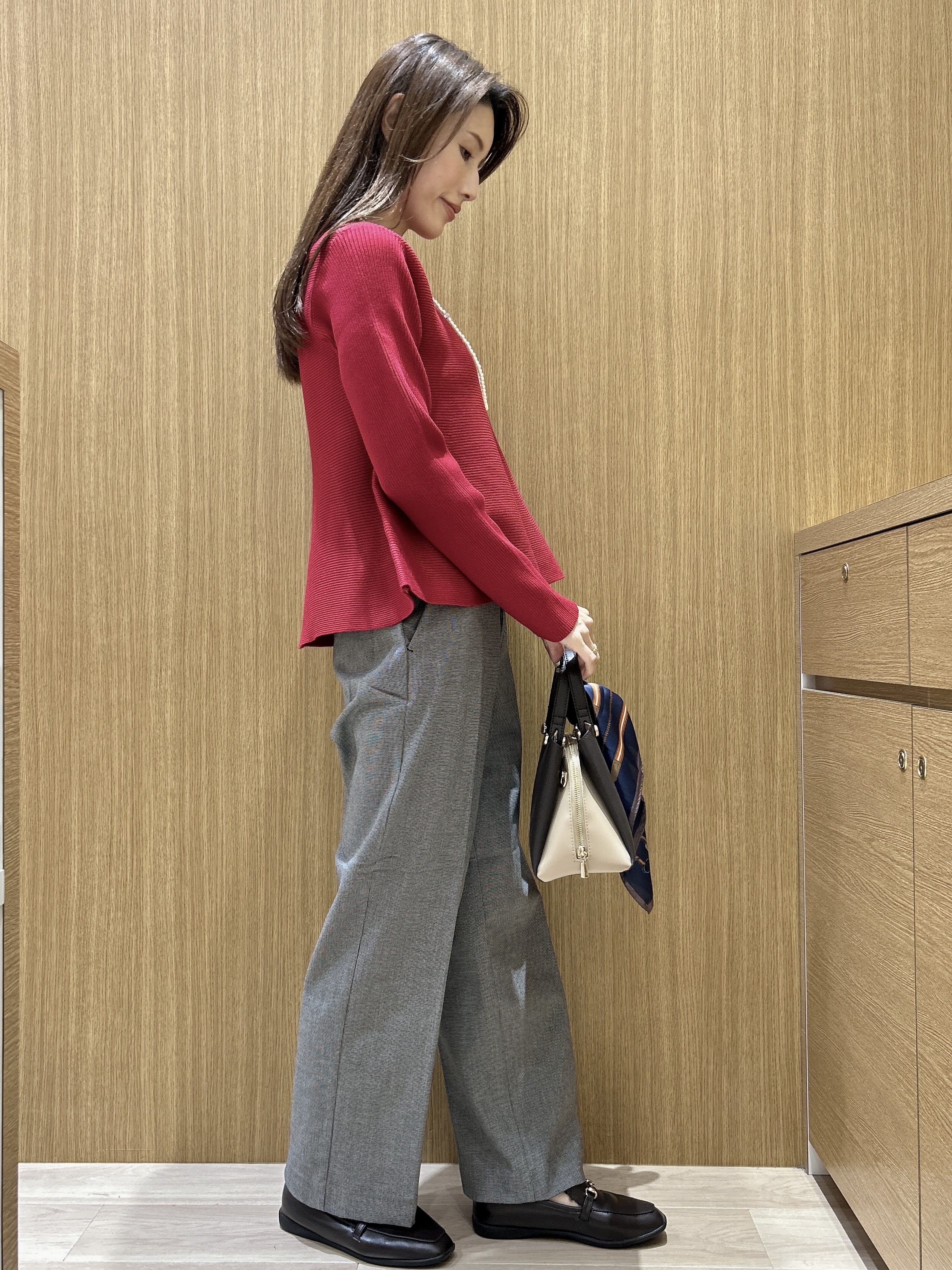 maiさんの「OPAQUE.CLIP｜美脚ストレッチ裏起毛ワイドパンツ【蓄熱／洗濯機OK】」を使ったコーディネート