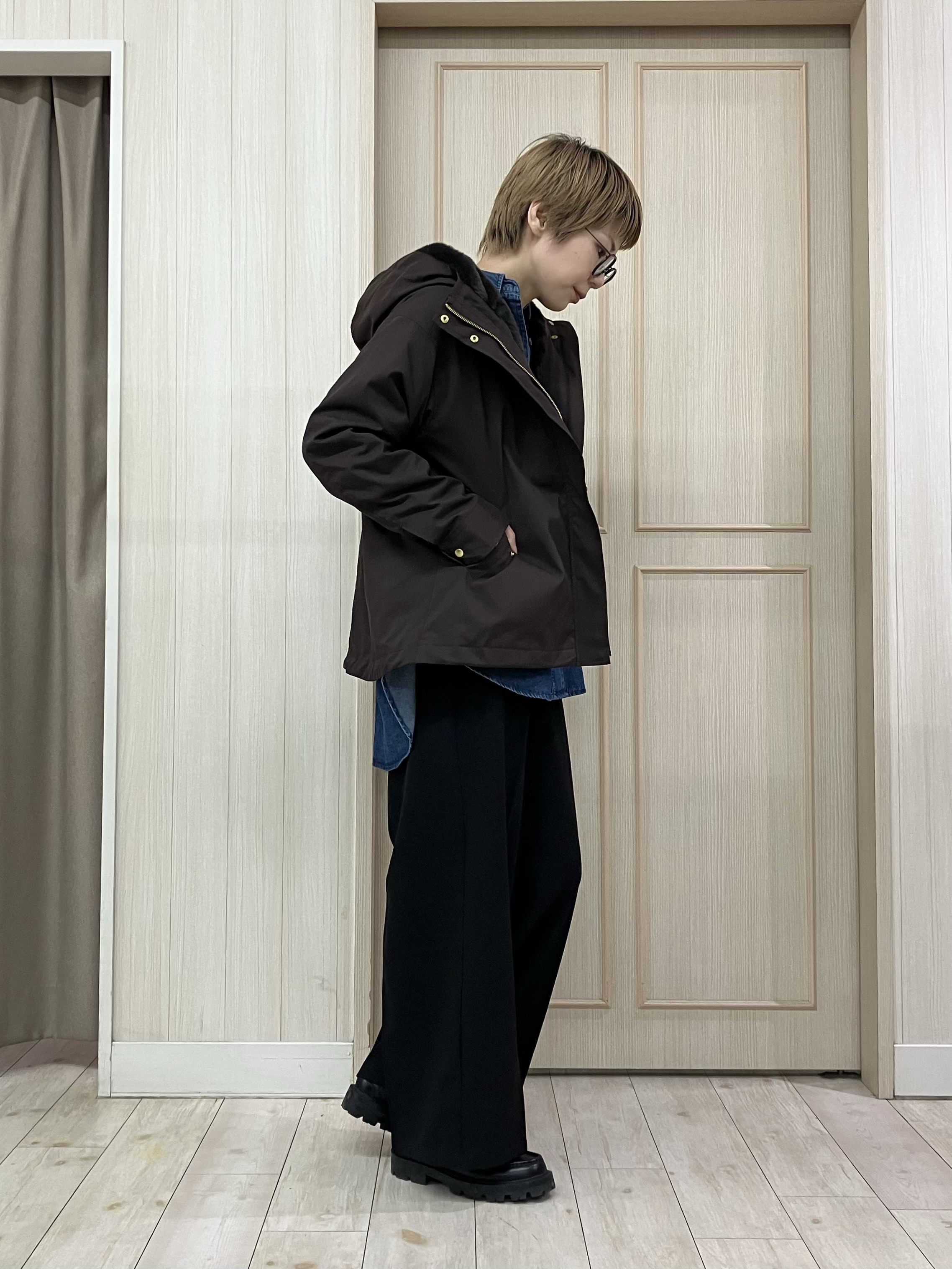 Turnerさんの「SHOO･LA･RUE｜【洗濯機可/撥水/マルチWAY】ファーライナー付き 毎日欲張りマンパ」を使ったコーディネート