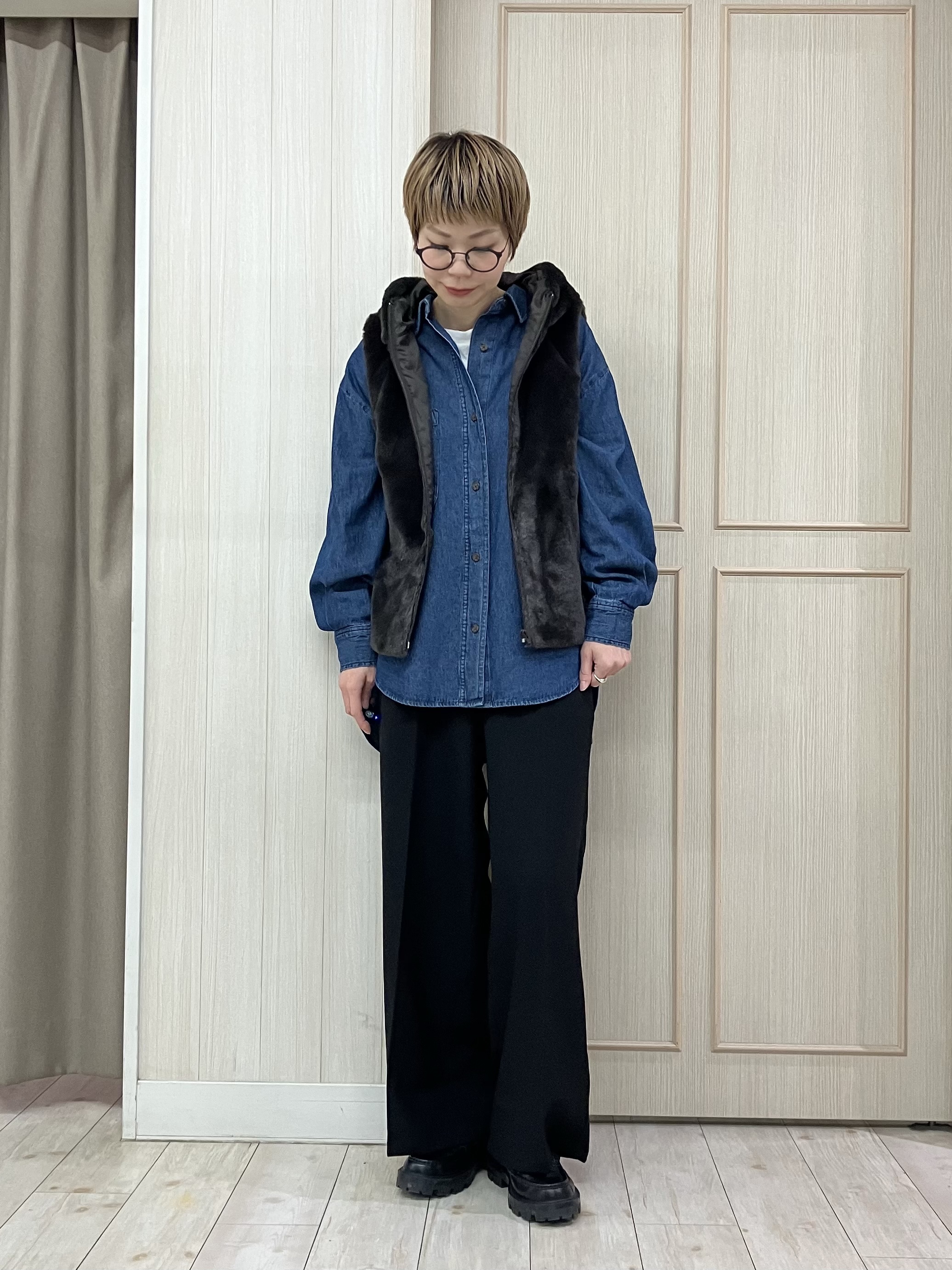 Turnerさんの「SHOO･LA･RUE｜【洗濯機可/撥水/マルチWAY】ファーライナー付き 毎日欲張りマンパ」を使ったコーディネート