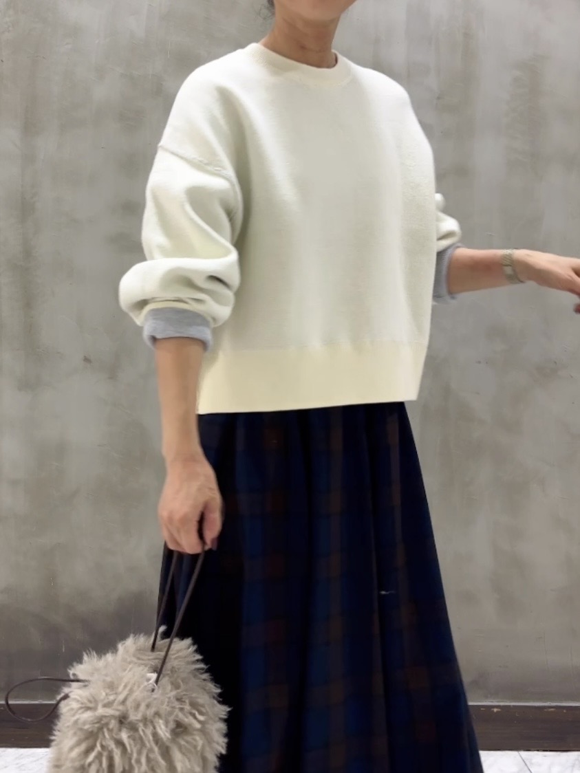 Yasucoさんの「Dessin｜【洗濯機OK/XS-L】配色リバーシブル コットンジャカード クルーネックニット」を使ったコーディネート