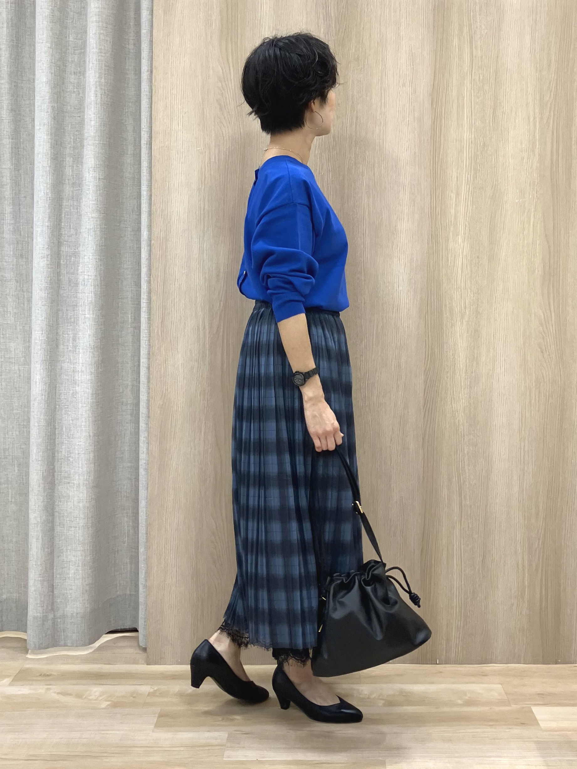 Keiさんの「grove｜【前後2WAY】さりげなく、上品にきらめく ニットカーディガン」を使ったコーディネート