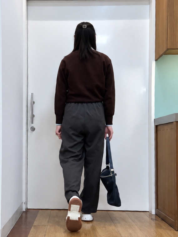 Karinさんの「SHOO･LA･RUE｜【洗濯機可/S-LL】配色がアクセント スウェットライクニット」を使ったコーディネート