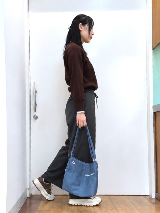 Karinさんの「SHOO･LA･RUE｜【洗濯機可/S-LL】配色がアクセント スウェットライクニット」を使ったコーディネート