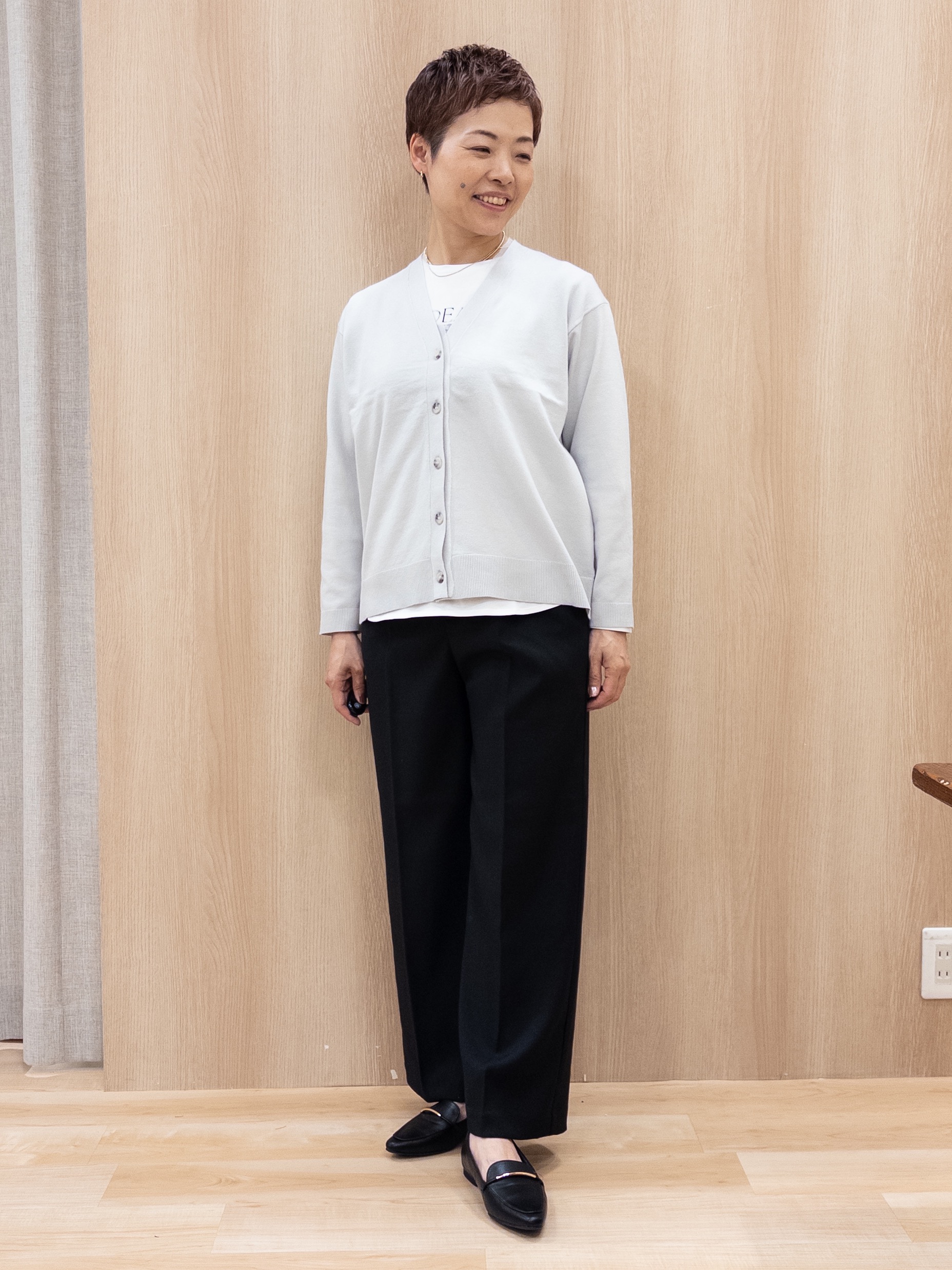 シュウコさんの「grove｜【1枚着でも重ね着でも〇】大人カジュアル プリントアソートロンT」を使ったコーディネート