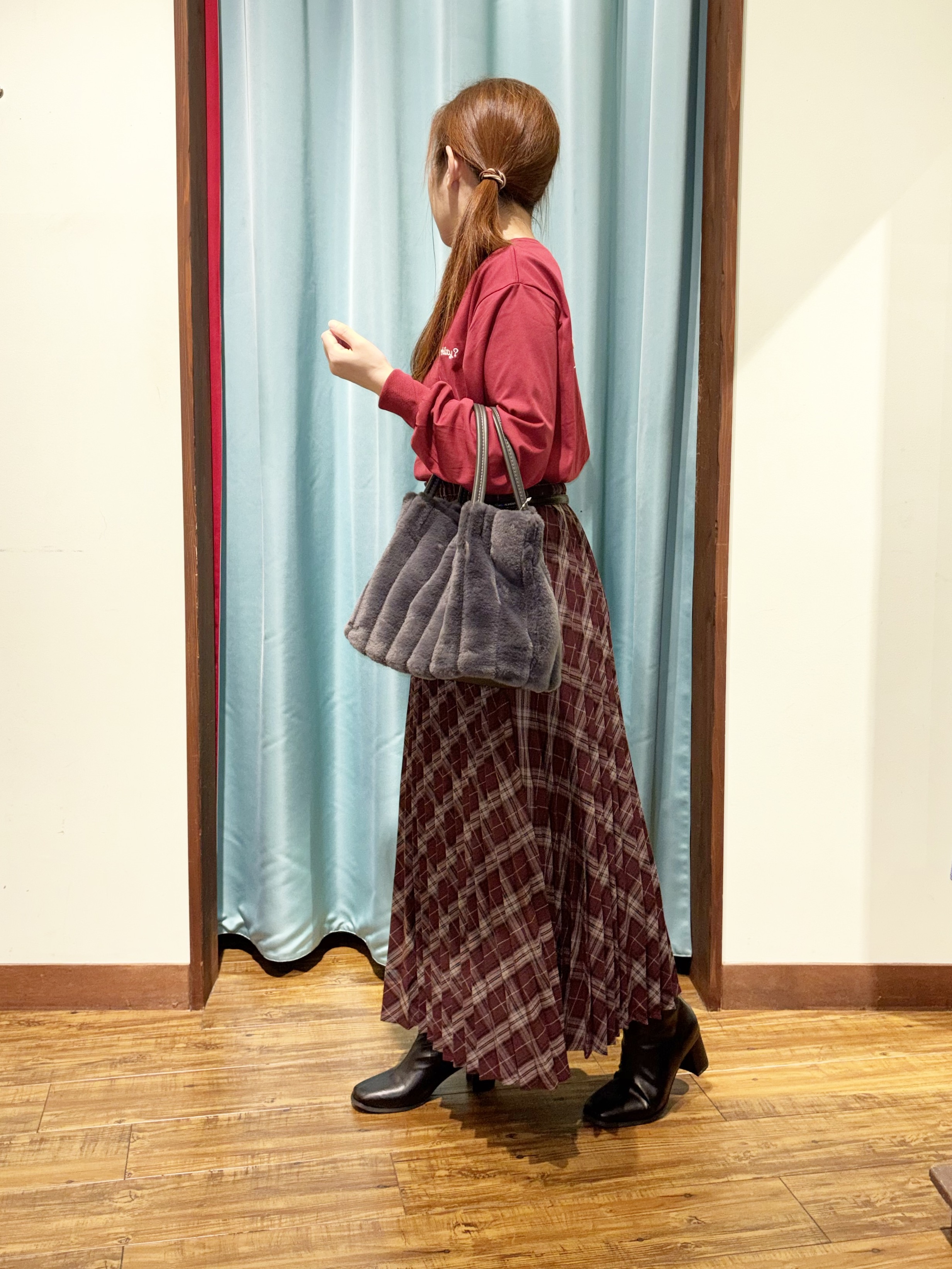 tukiさんの「SHOO･LA･RUE｜【HELLO KITTYコラボ】刺繍ロンT」を使ったコーディネート