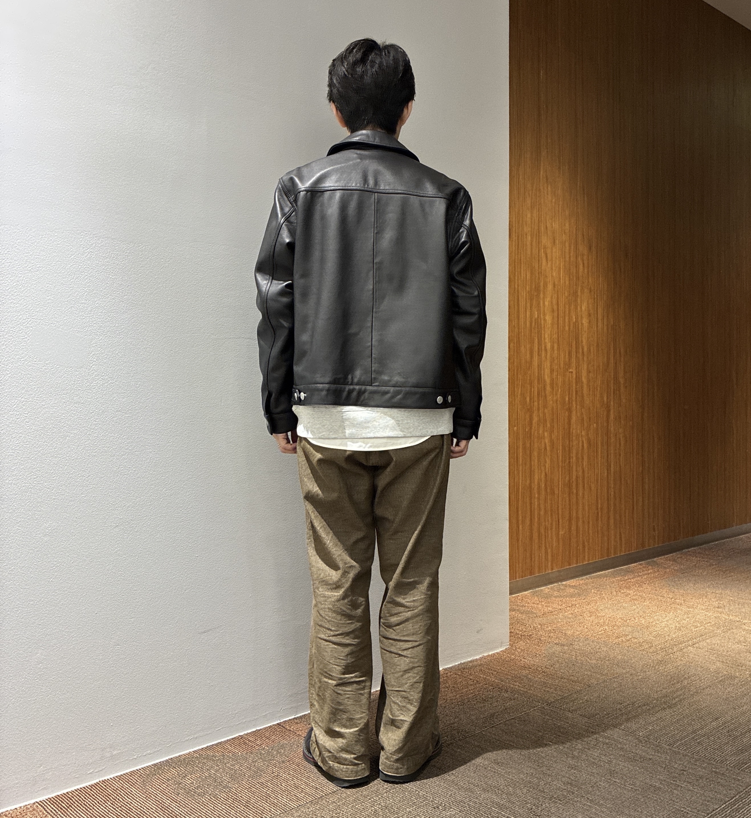 わいずみさんの「TAKEO KIKUCHI｜【BOWLER HAT LABEL】シングルレザーライダースジャケット」を使ったコーディネート