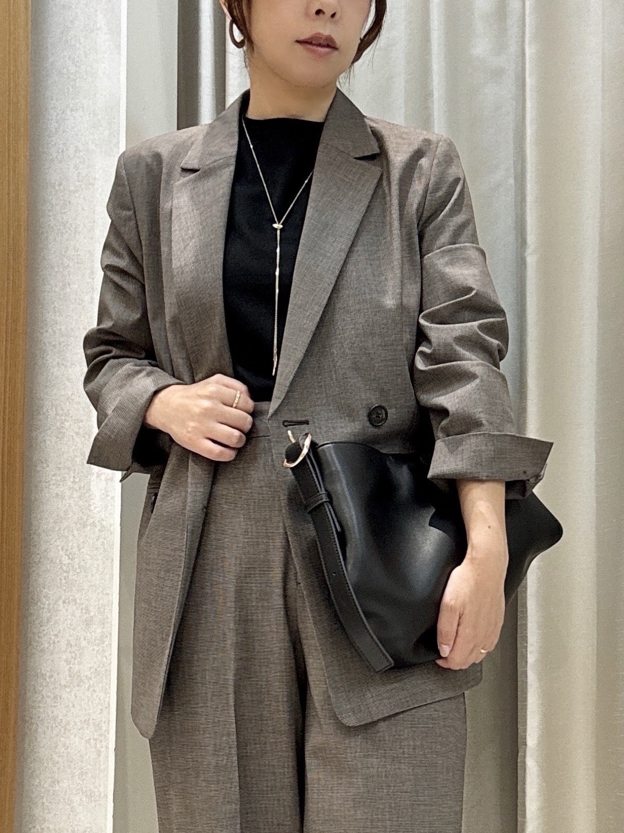 tomoさんの「UNTITLED｜【セットアップ可/秋羽織り/お仕事スーツ】ウールブレンドダブルジャケット」を使ったコーディネート
